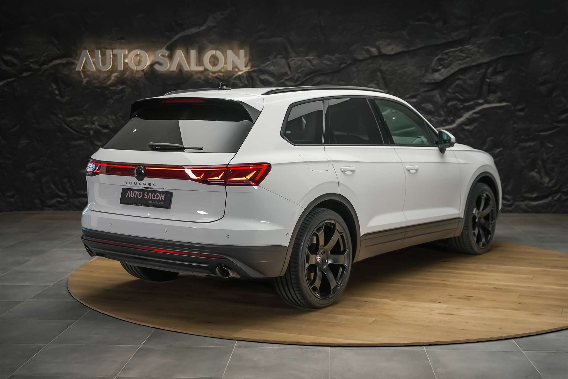 VW Touareg 3.0 TDI Basic Tiptronic *Werksgarantie*22" Felgen*AHK*-image-4