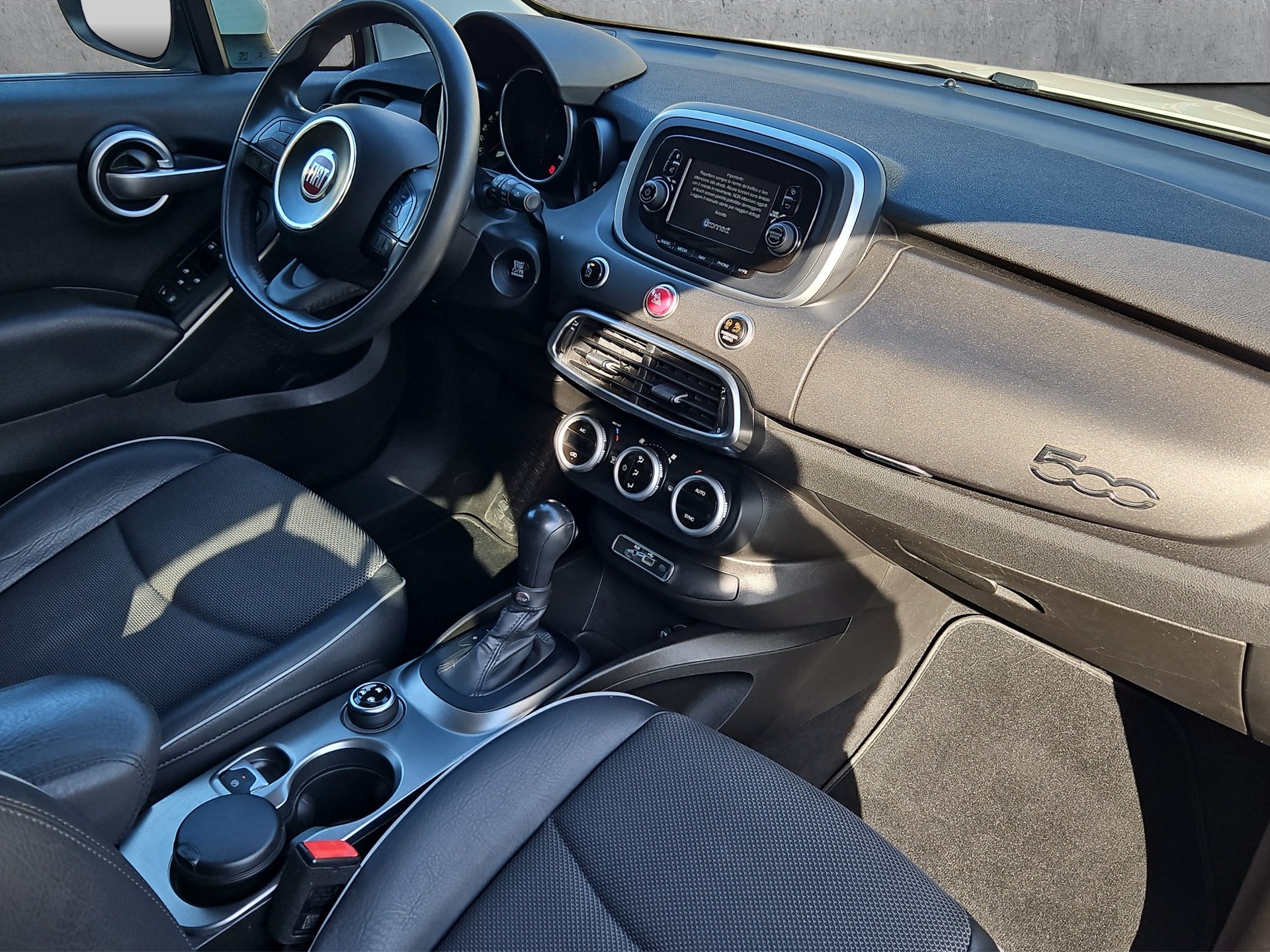 FIAT 500X 2.0 MJ Cross 4x4 Automatic-image-8