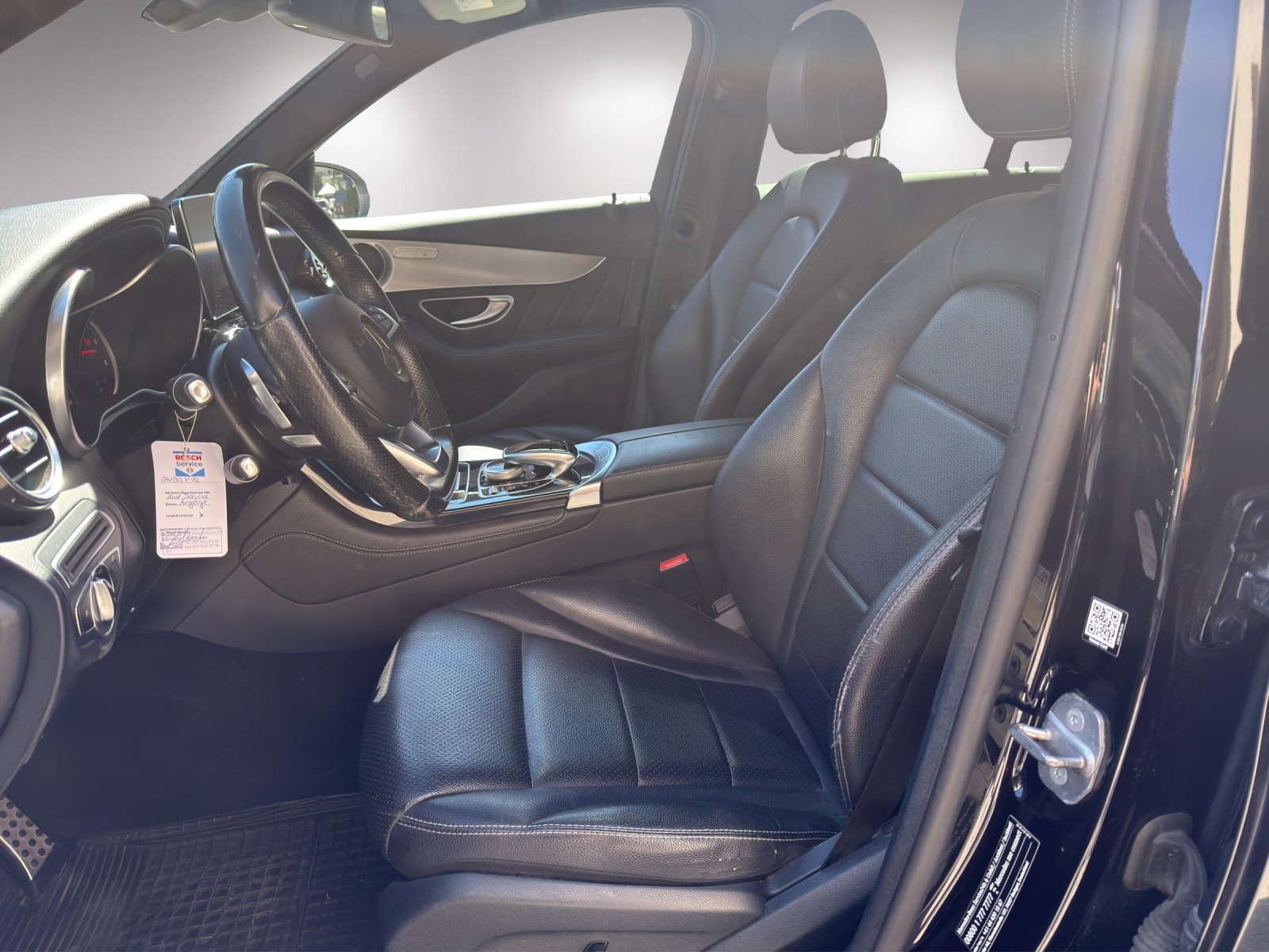 MERCEDES-BENZ GLC 250 d Exclusive 4Matic 9G-Tronic-image-9