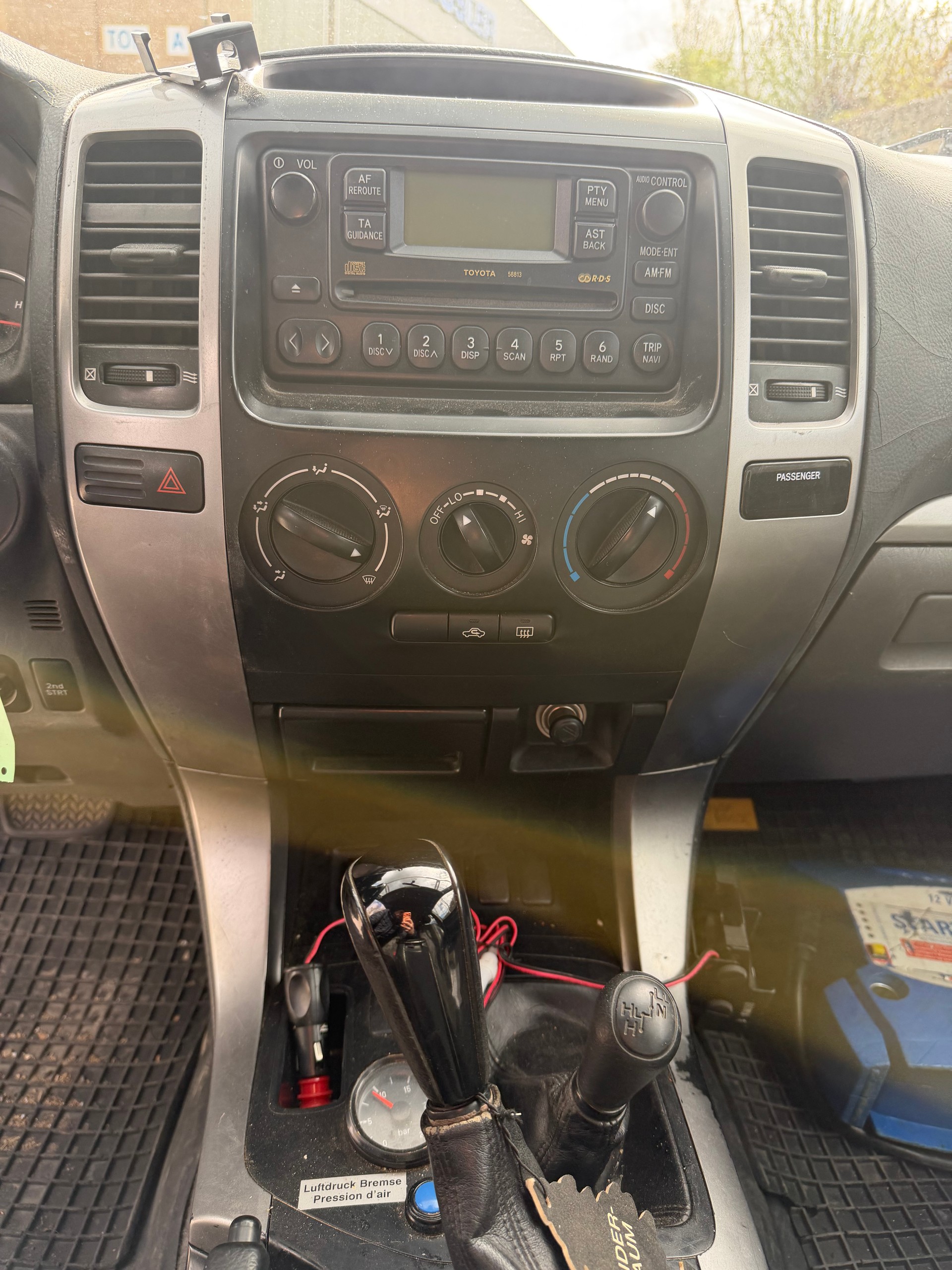 TOYOTA Land Cruiser 3.0 TD Linea Terra-image-6