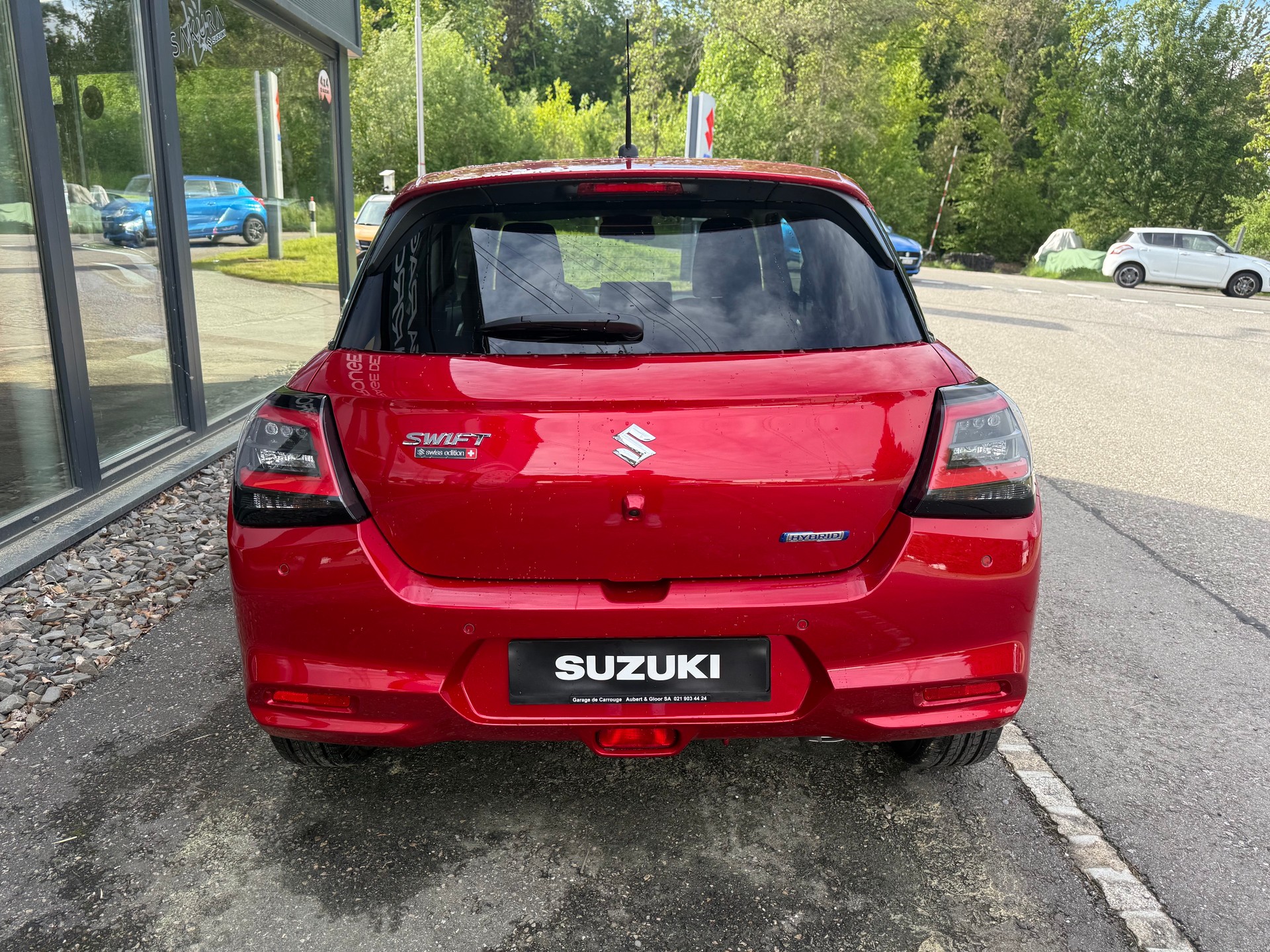 SUZUKI Swift 1.2 Sakura Top Hybrid 4x4-image-4