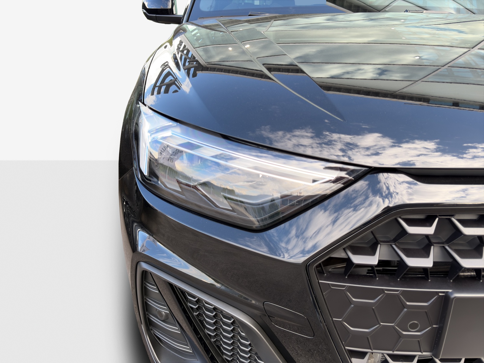 AUDI A1 Sportback 30 TFSI S Line Attraction S-tronic-image-14