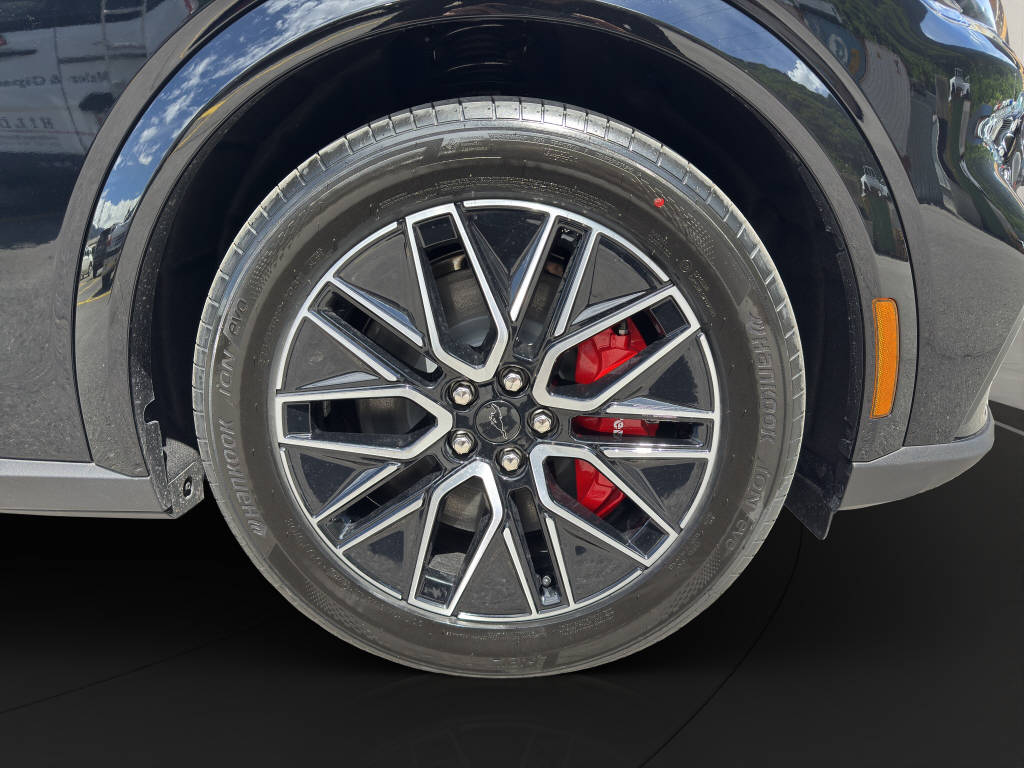 FORD Mustang Mach-E Premium AWD-image-7