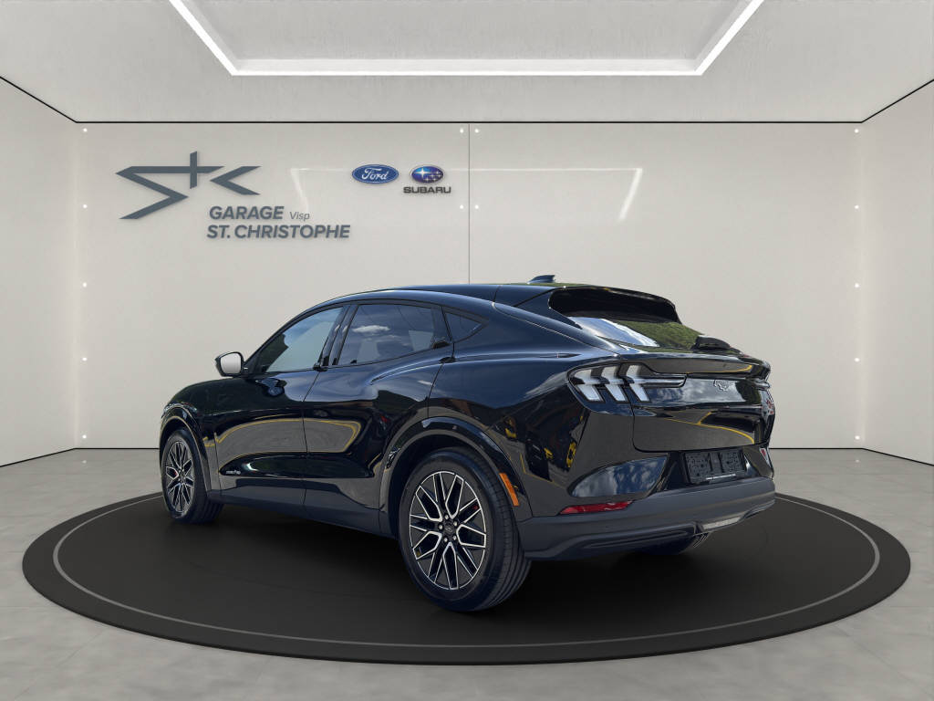 FORD Mustang Mach-E Premium AWD-showroom-element-2