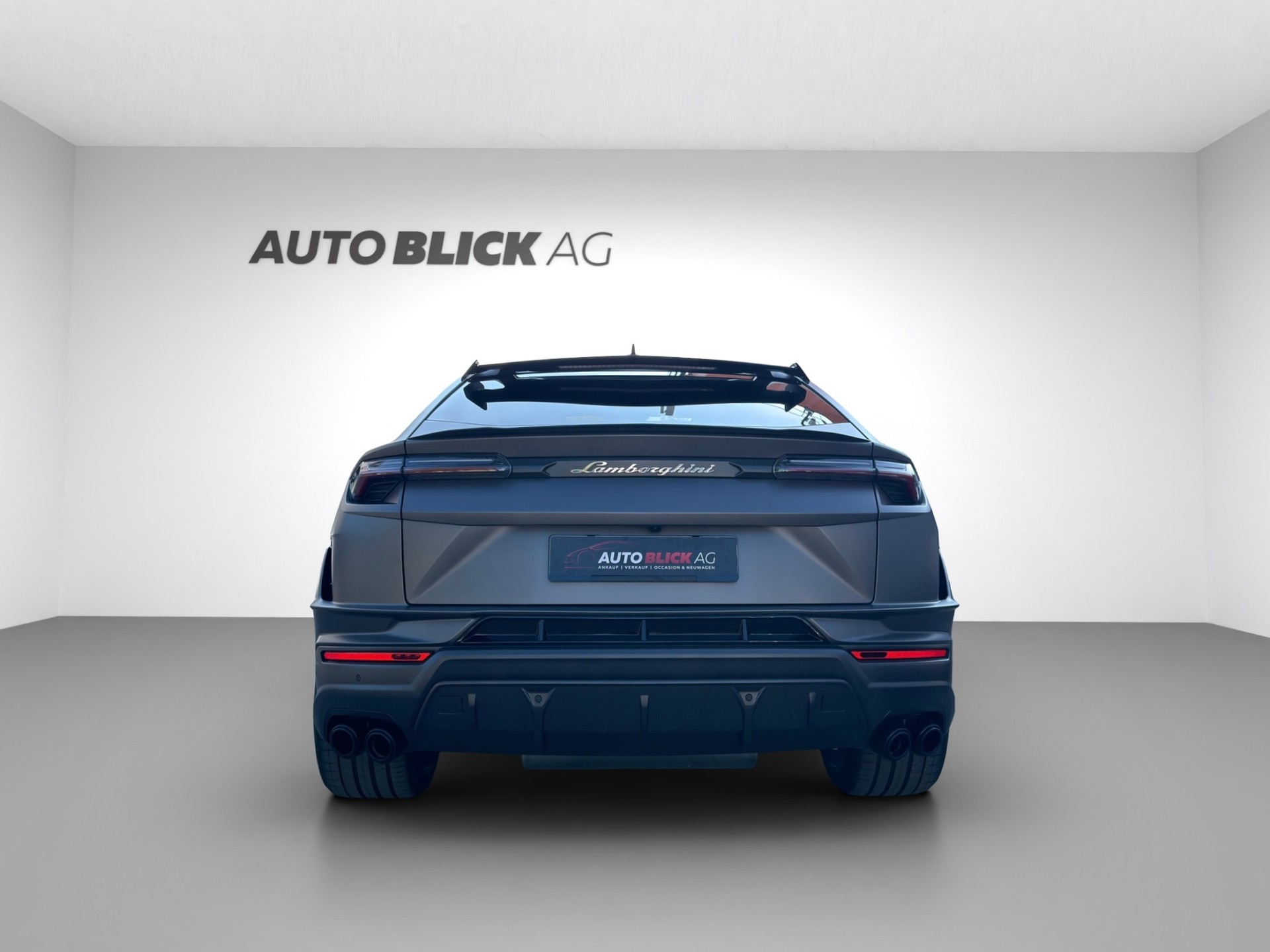 LAMBORGHINI Urus E-Gear Pearl Capsule-image-7