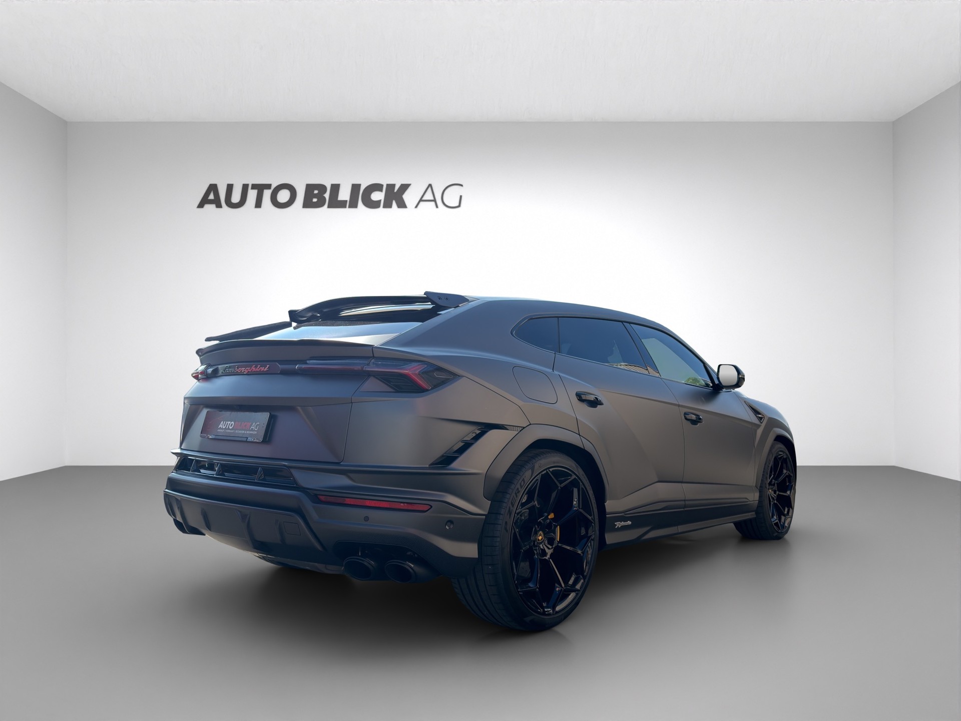 LAMBORGHINI Urus E-Gear Pearl Capsule-image-5