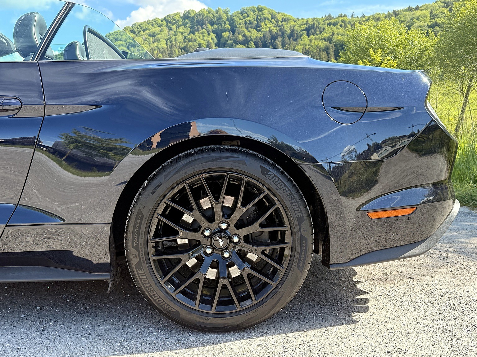 FORD GT-image-3