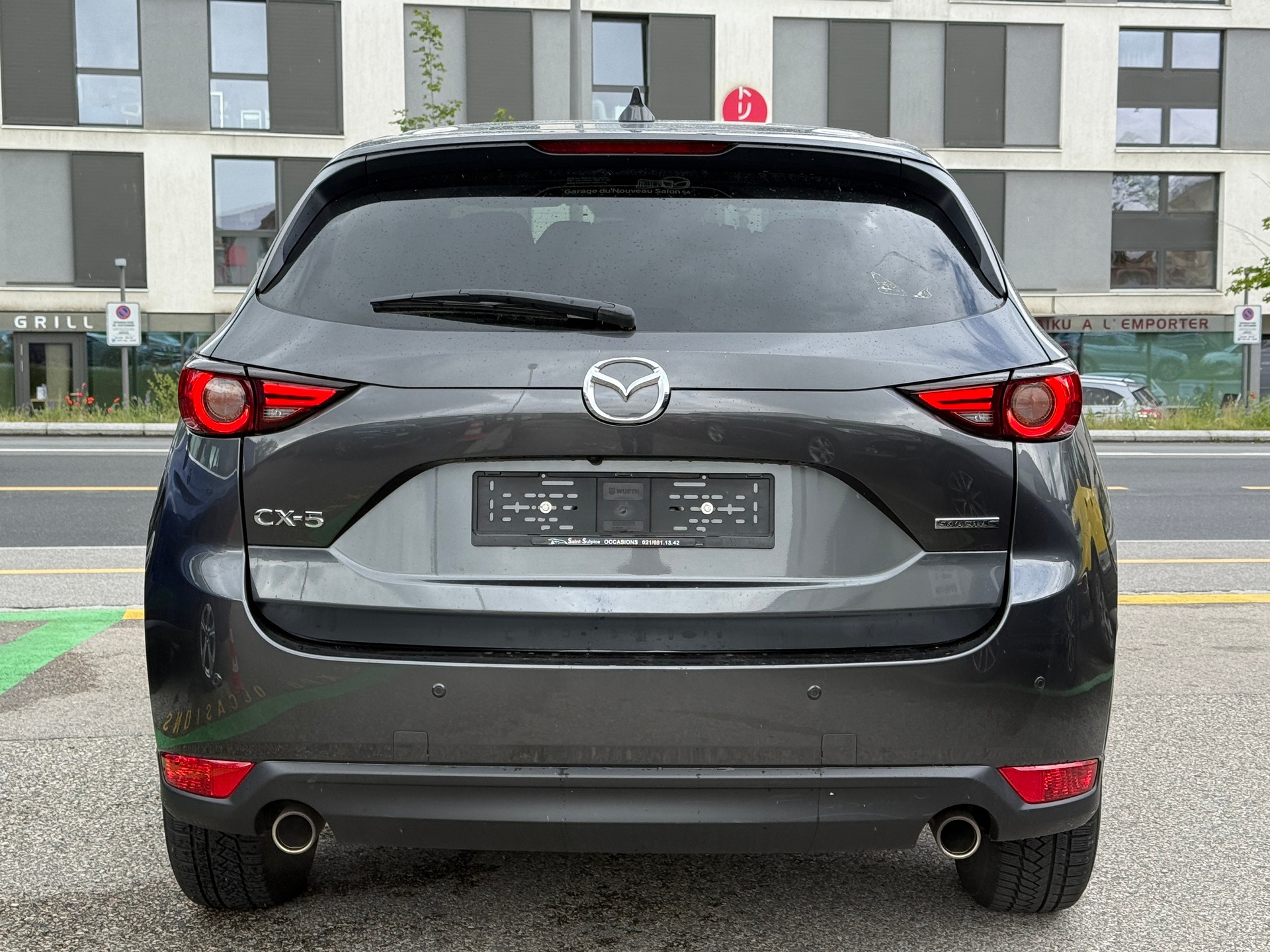 MAZDA CX-5 SKYACTIV-G 165 Ambition FWD - Véhicule Suisse de 1ère Main - Expertise - MFK : 26-11-2025-showroom-element-3