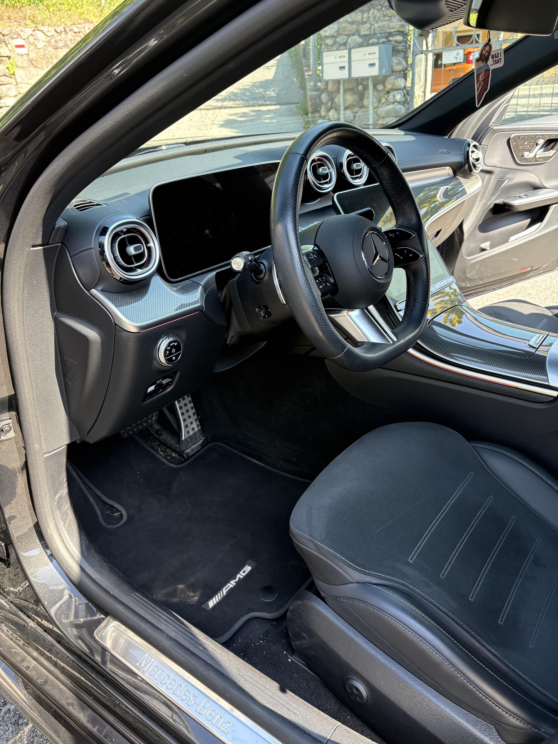 MERCEDES-BENZ C 300 AMG Line 4matic-image-3