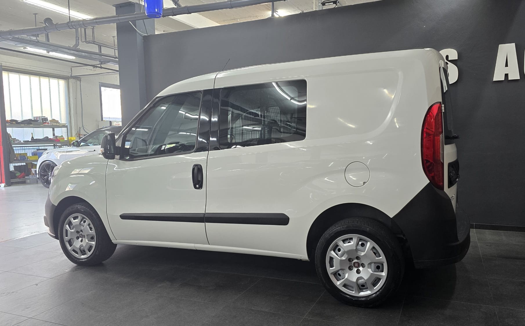FIAT Doblò 1.4 Natural Power Cargo Base-image-5