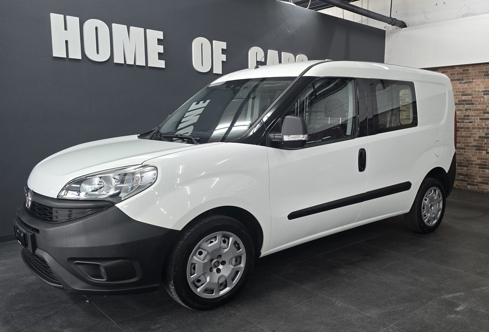 FIAT Doblò 1.4 Natural Power Cargo Base-showroom-element-1