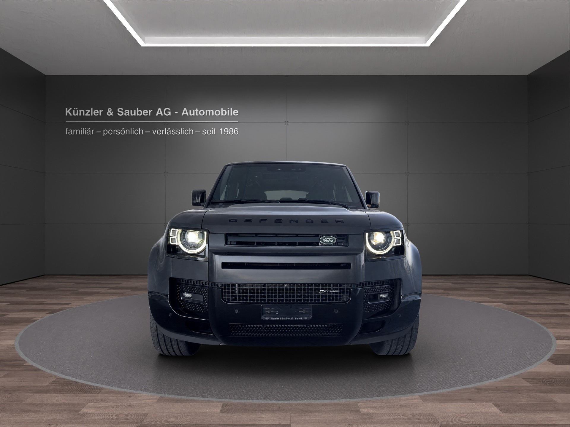 LAND ROVER Defender 110 3.0 D I6 300 X-Dynamic HSE AWD AT8-image-14