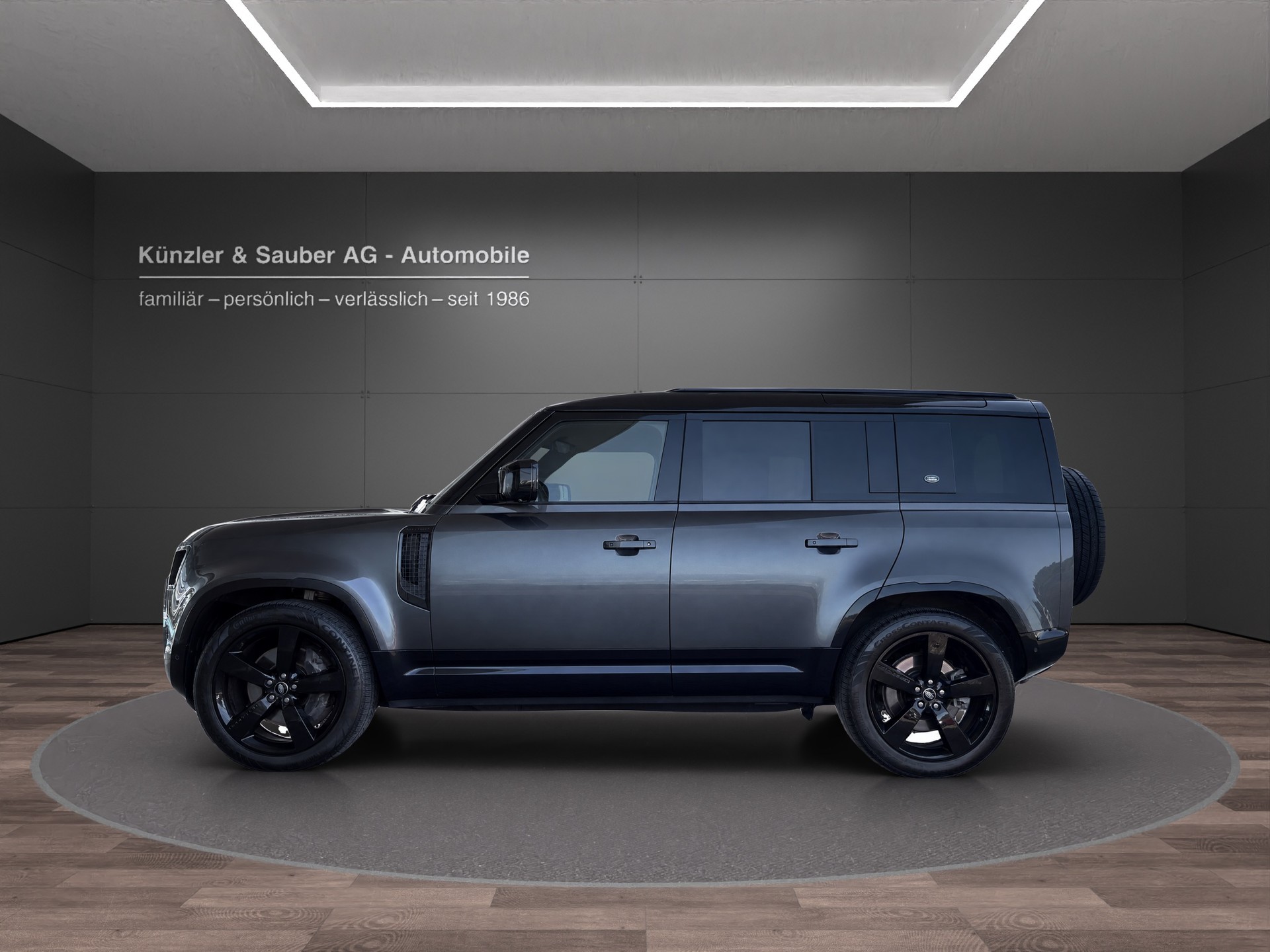LAND ROVER Defender 110 3.0 D I6 300 X-Dynamic HSE AWD AT8-showroom-element-1