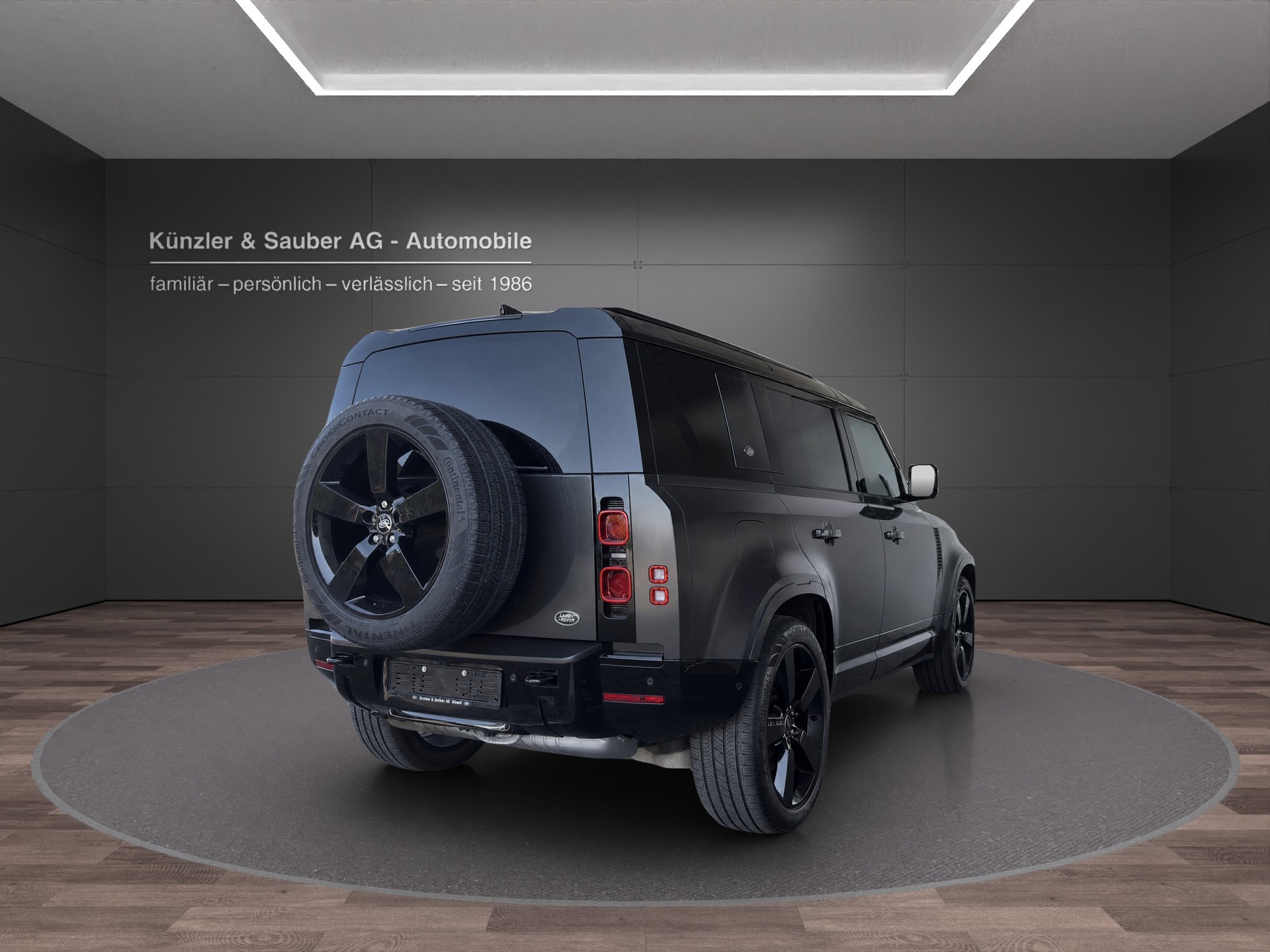 LAND ROVER Defender 110 3.0 D I6 300 X-Dynamic HSE AWD AT8-image-16
