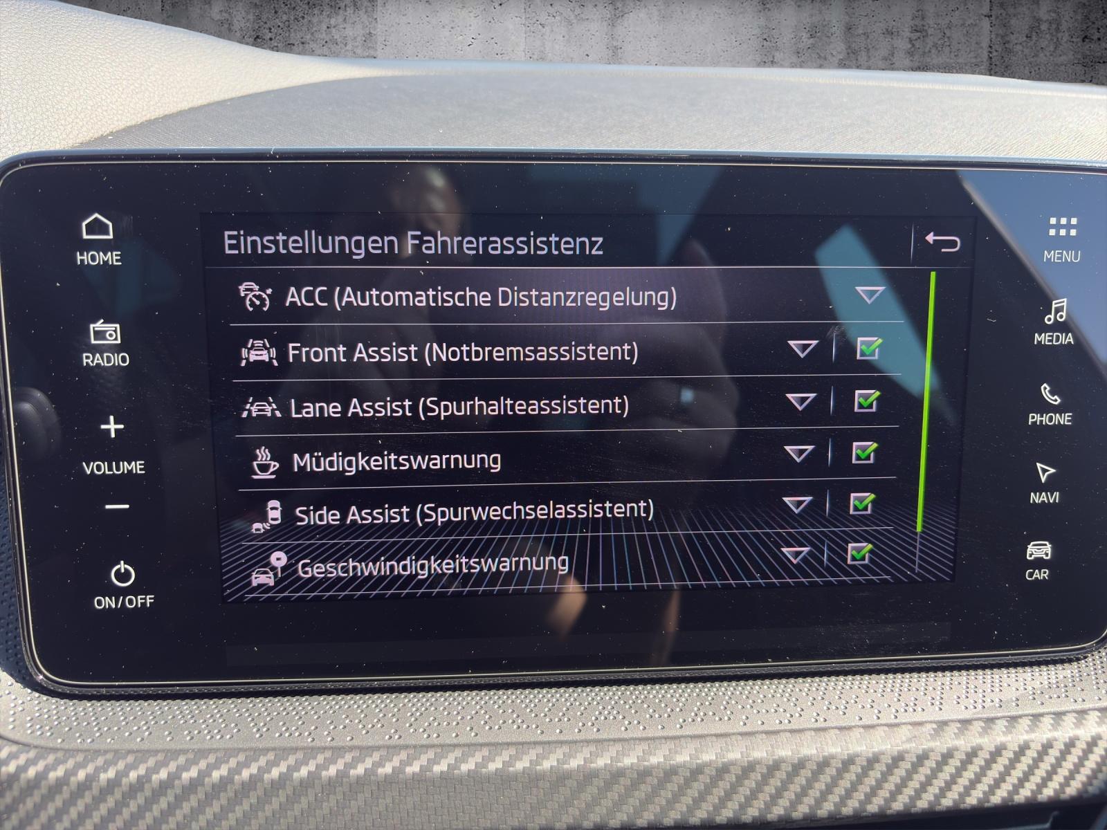 SKODA Kamiq 1.5 TSI Monte Carlo DSG-image-9