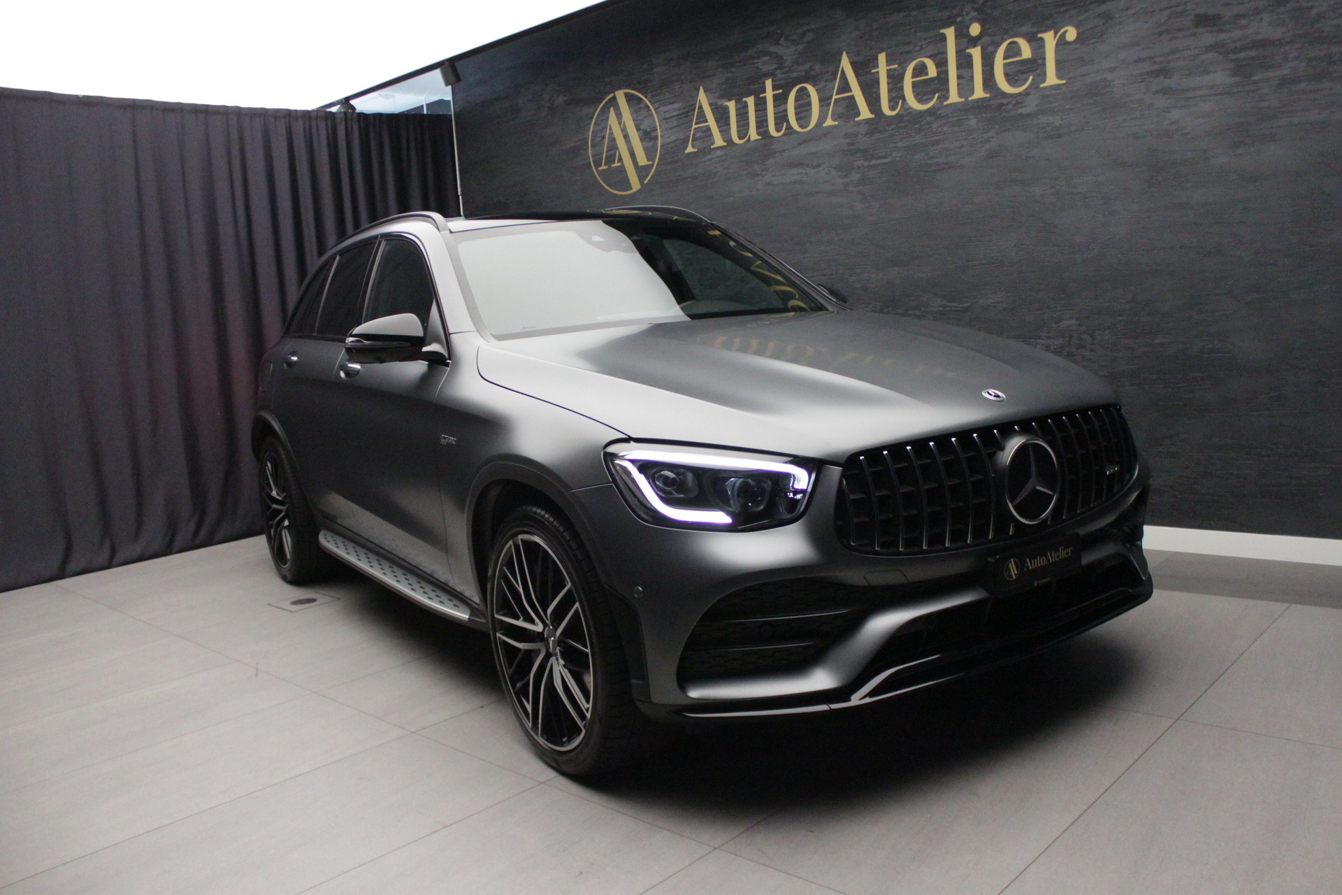 MERCEDES-BENZ GLC 43 AMG 4Matic 9G-Tronic-showroom-element-3
