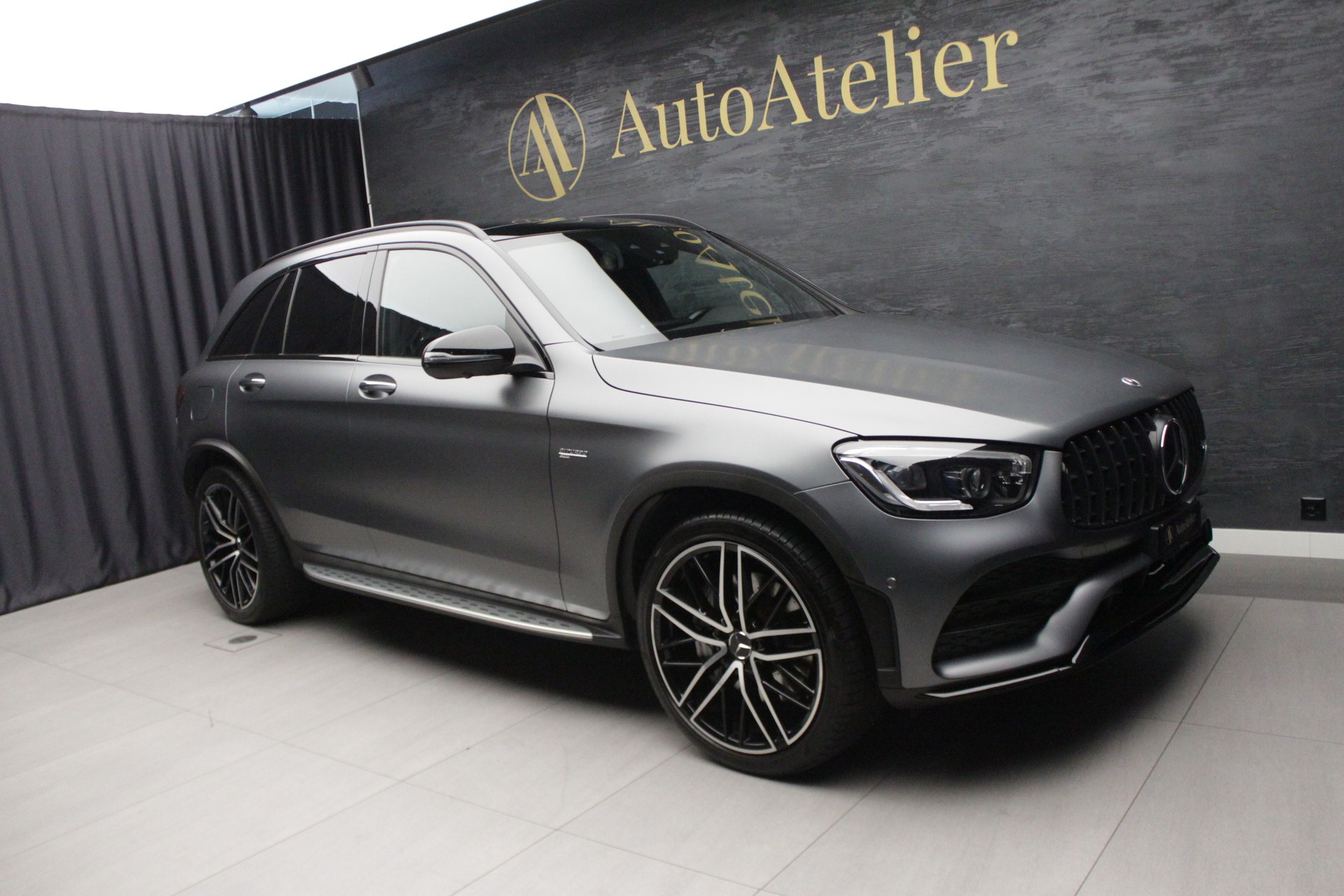 MERCEDES-BENZ GLC 43 AMG 4Matic 9G-Tronic-showroom-element-2