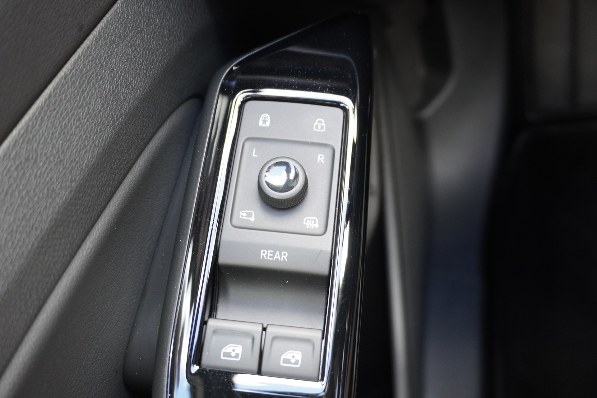 VW ID.4 GTX United 77 kWh 4Motion-image-23