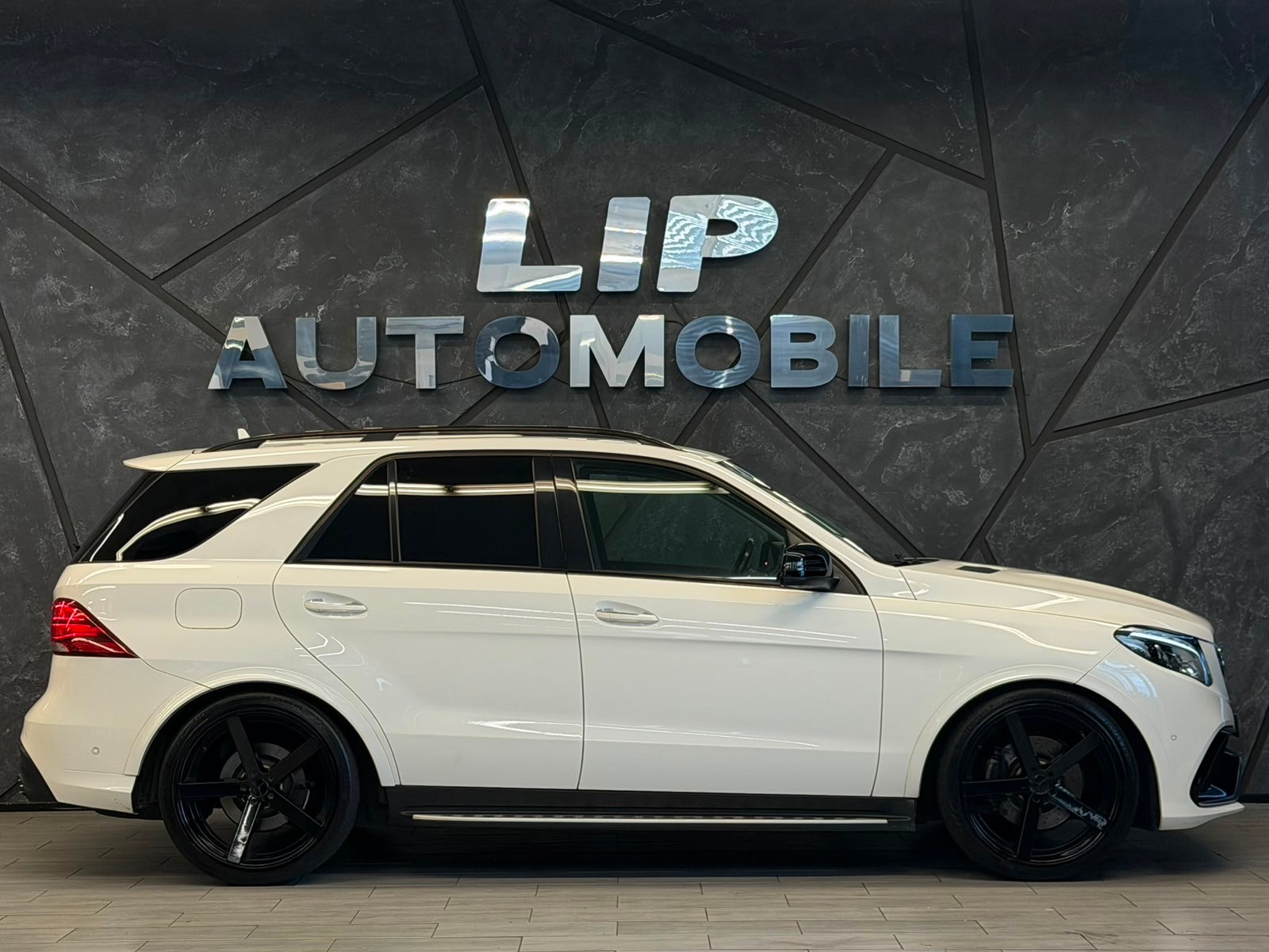 MERCEDES-BENZ GLE 350 d Executive 63 AMG Umbau 4Matic 9G-Tronic-image-3