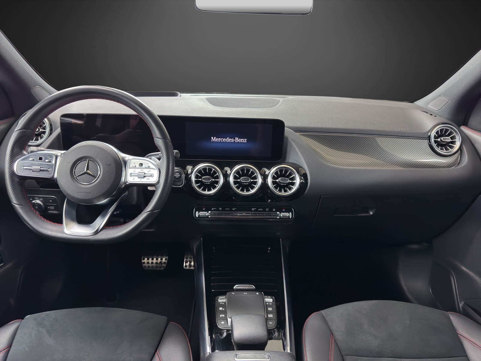 MERCEDES-BENZ GLA 250e AMG Line 8G-DCT-image-10