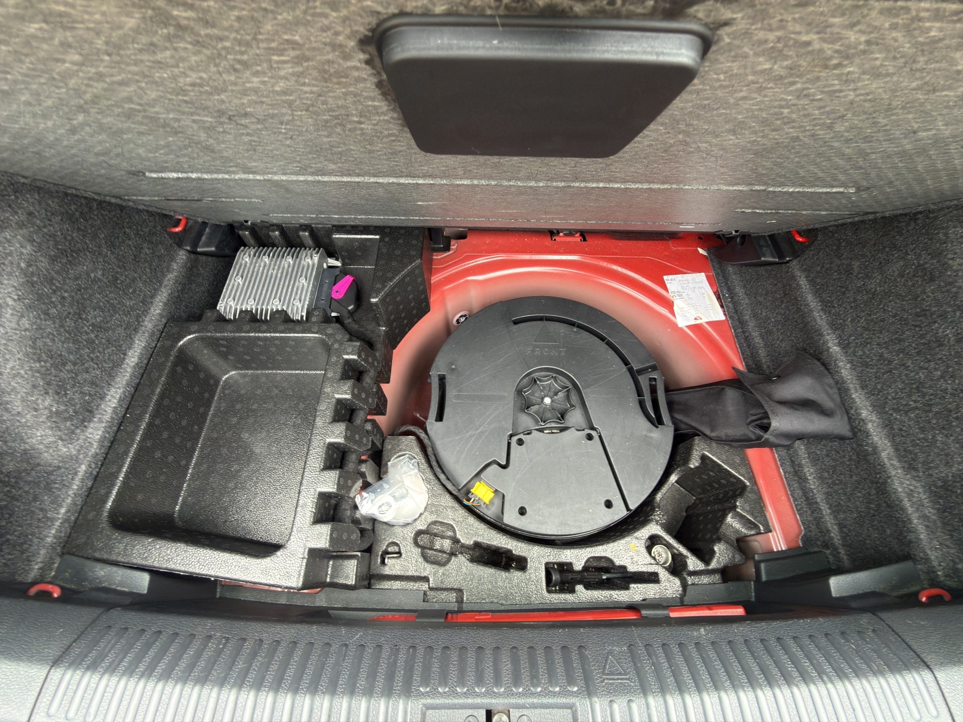 VW Polo 1.0 TSI BMT Premium *Beats Soundsystem* DSG-image-11