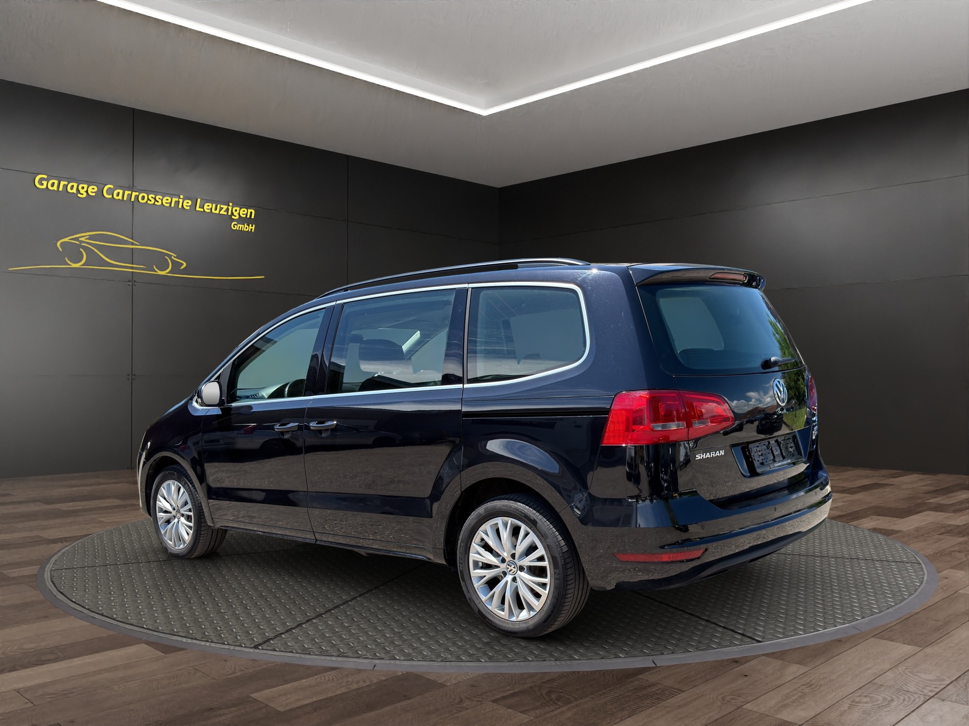 VW Sharan 2.0 TDI BMT Comfortline DSG 7 Plätze-image-3