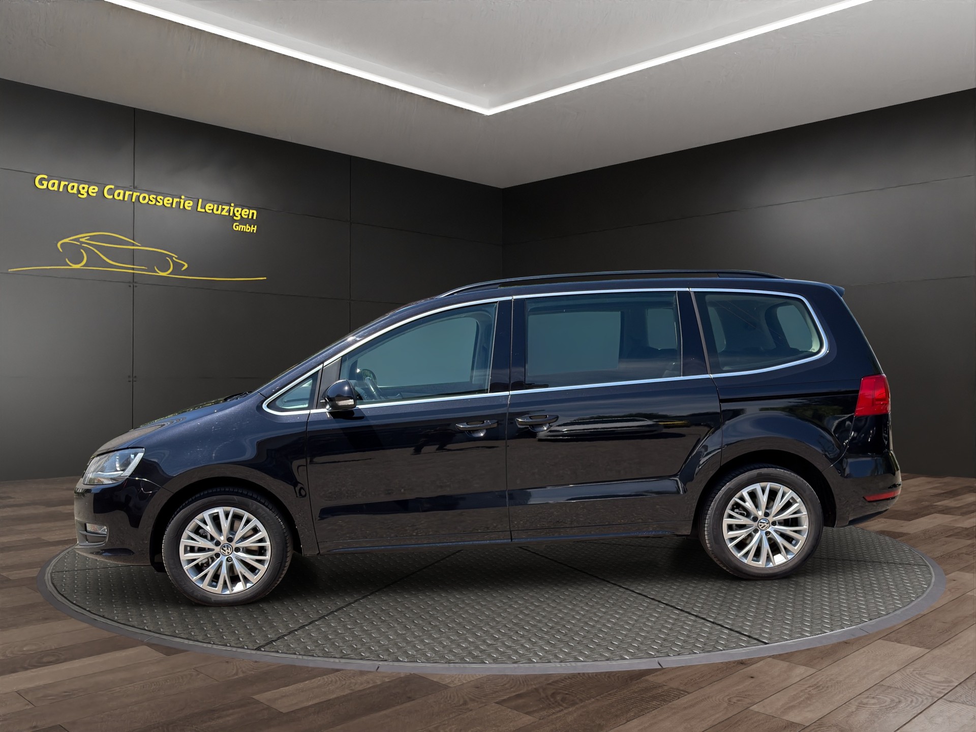 VW Sharan 2.0 TDI BMT Comfortline DSG 7 Plätze-image-6