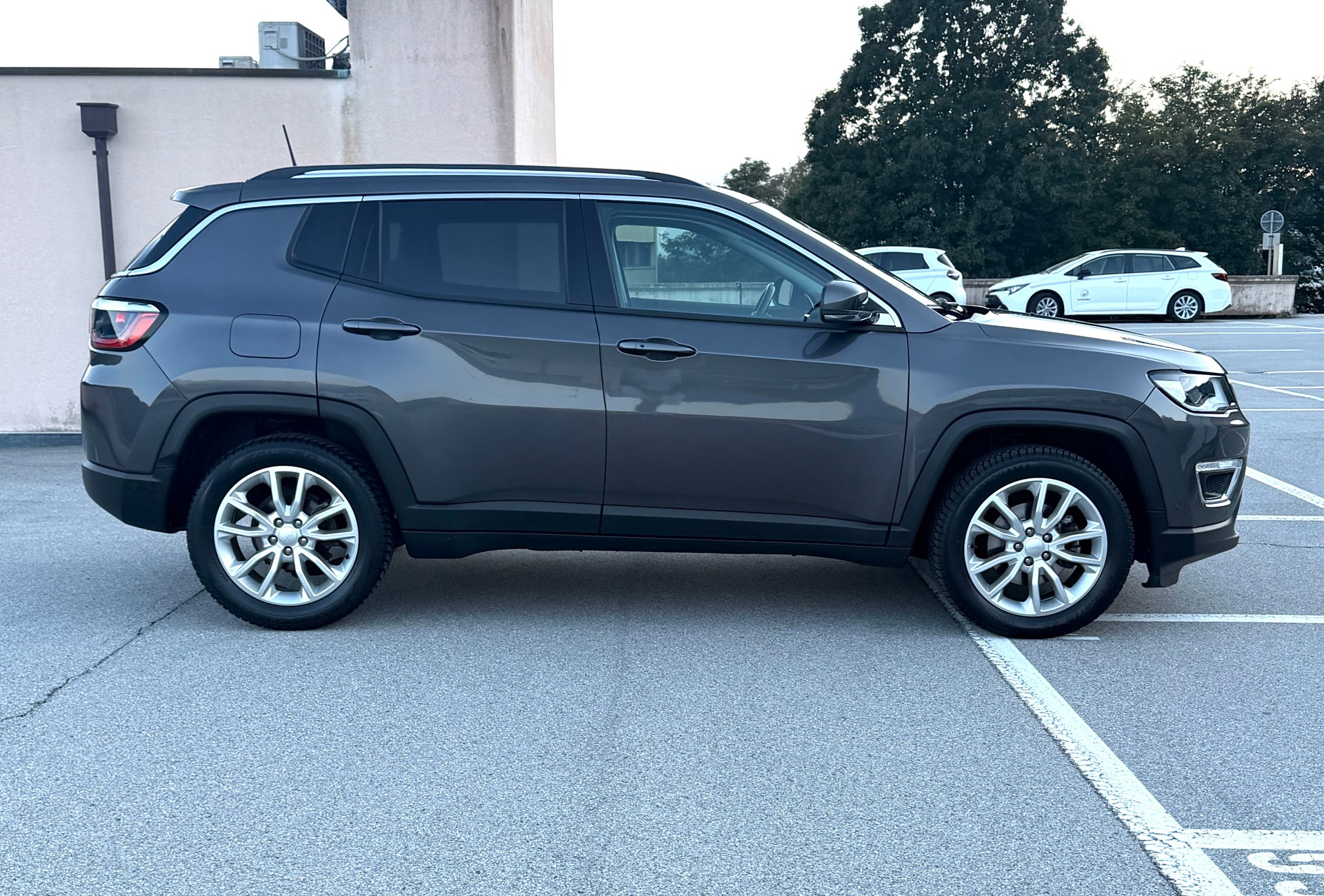 JEEP Compass 4x2 1.3 Turbo Limited DKG-image-7