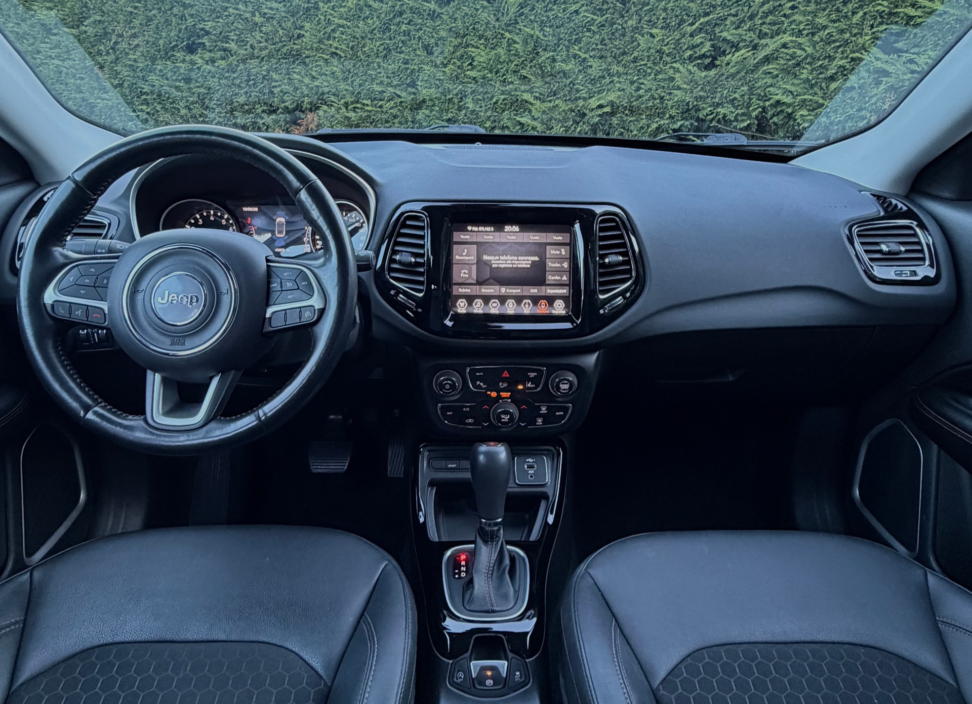 JEEP Compass 4x2 1.3 Turbo Limited DKG-image-9