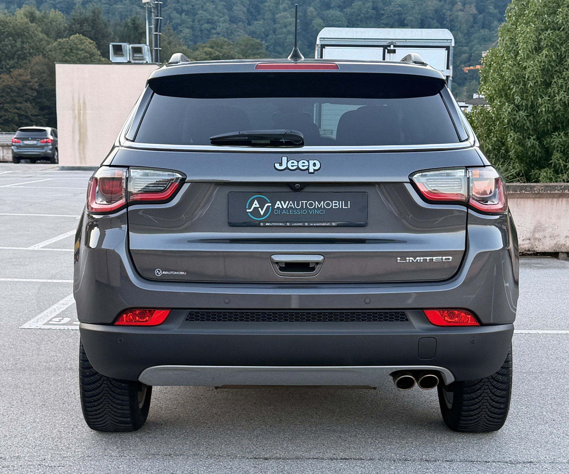 JEEP Compass 4x2 1.3 Turbo Limited DKG-image-3