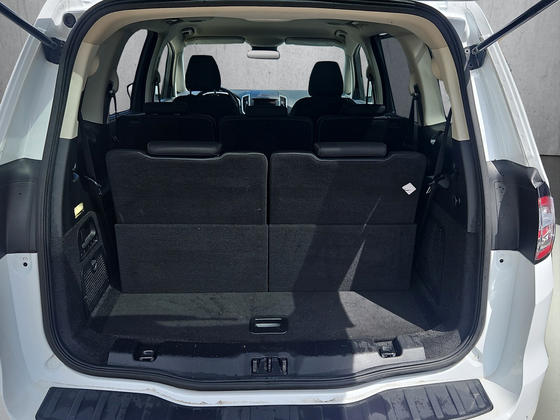 FORD Galaxy 2.0 TDCi Titanium AWD Automatic-image-6