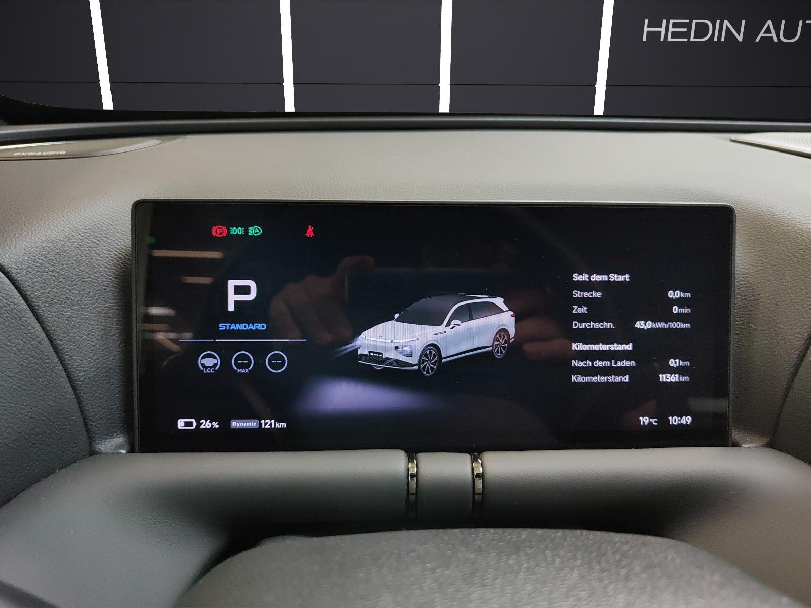 XPENG G9 Performance AWD-image-11