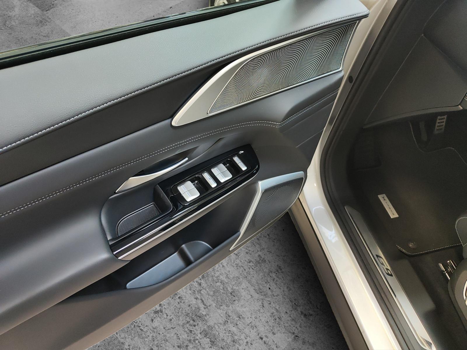 XPENG G9 Performance AWD-image-15