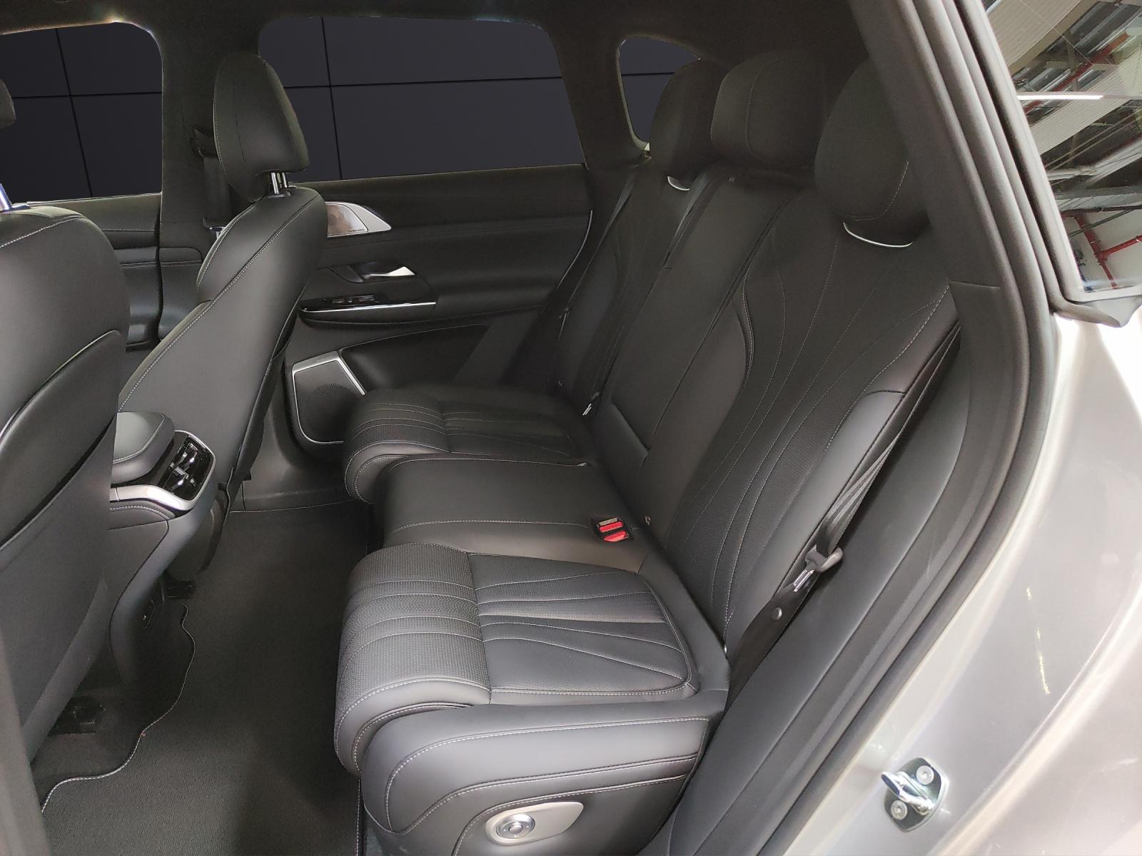 XPENG G9 Performance AWD-image-18