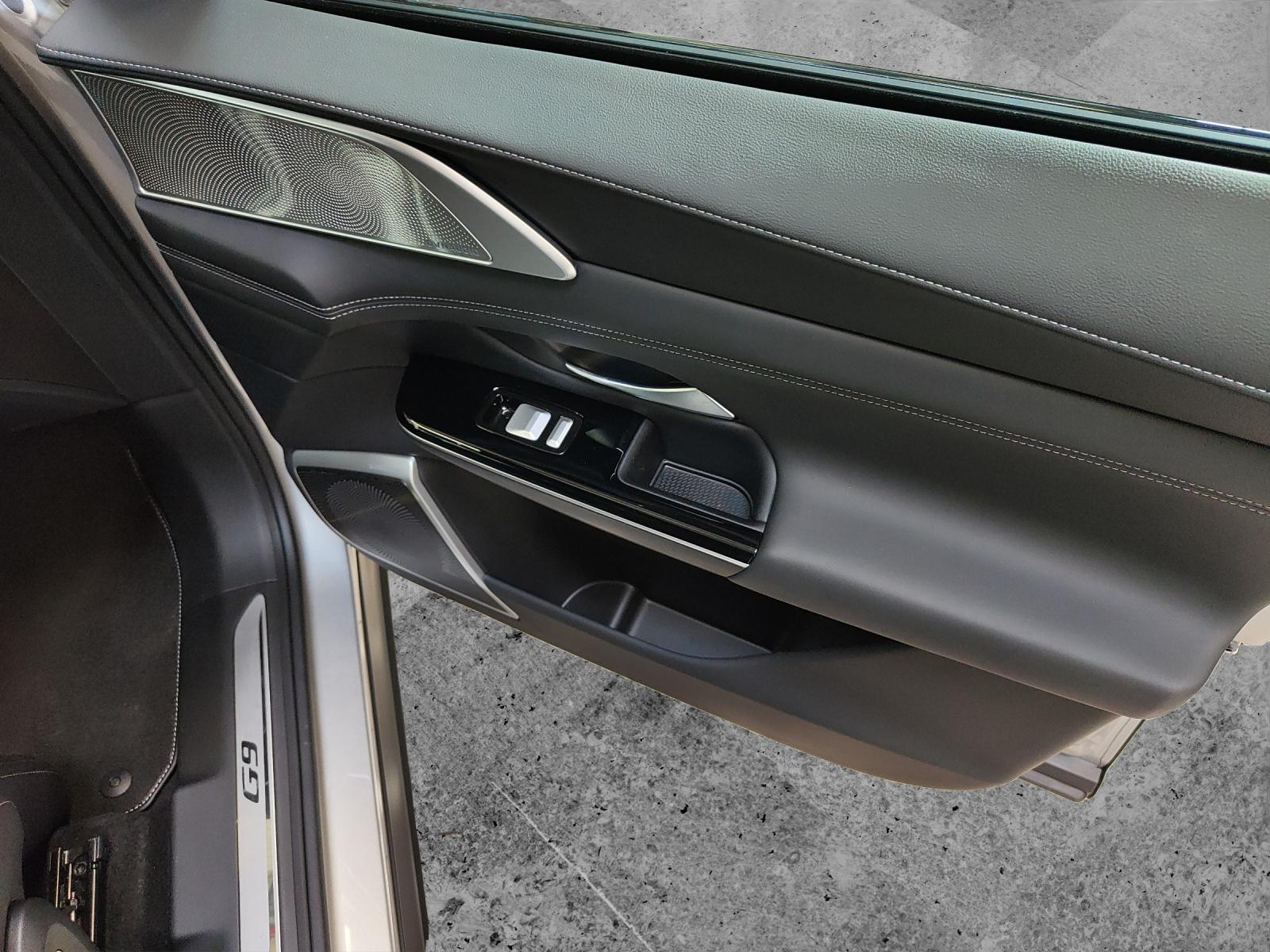 XPENG G9 Performance AWD-image-21