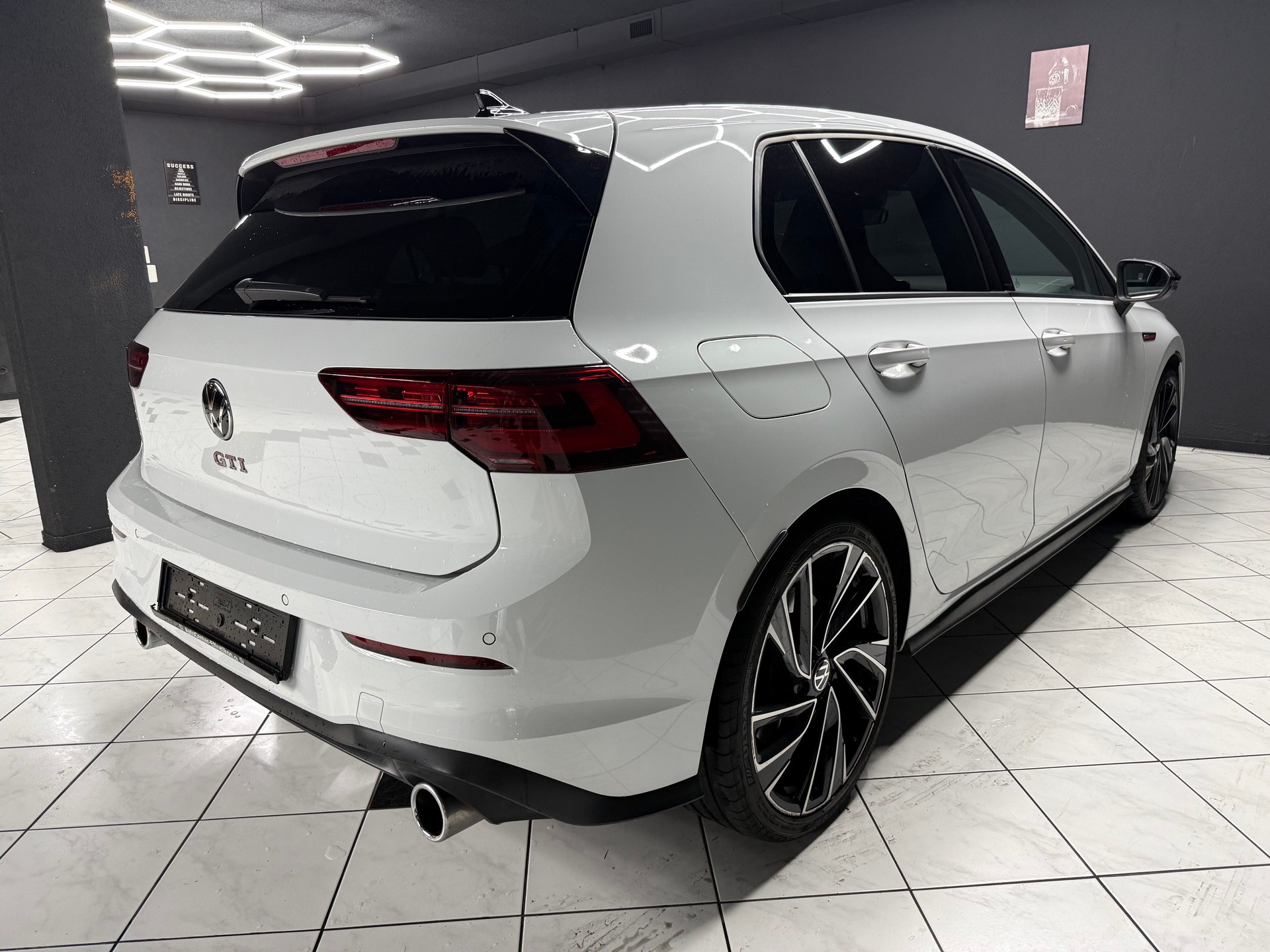 VW Golf 2.0 TSI GTI DSG-image-6
