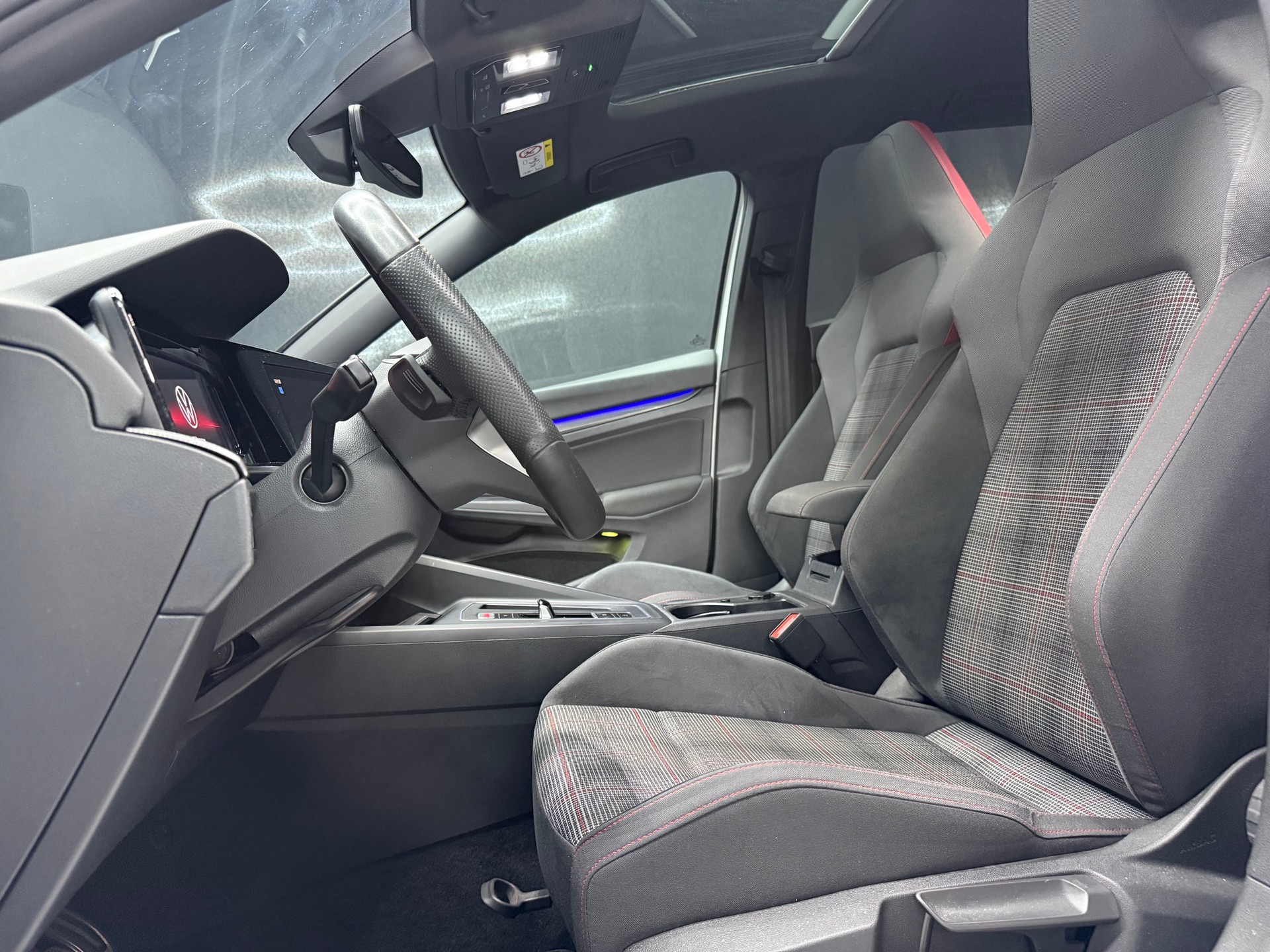 VW Golf 2.0 TSI GTI DSG-image-11