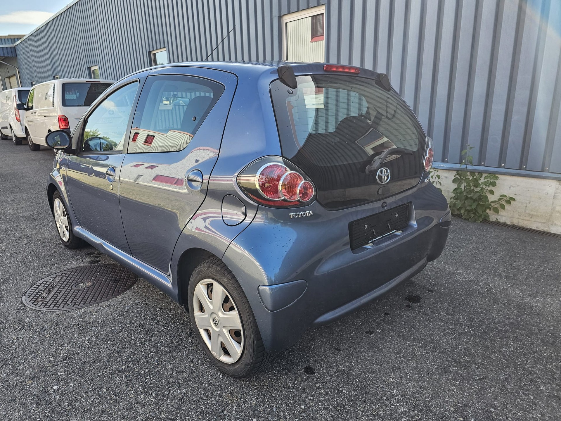 TOYOTA Aygo 1.0 Linea Luna-image-5
