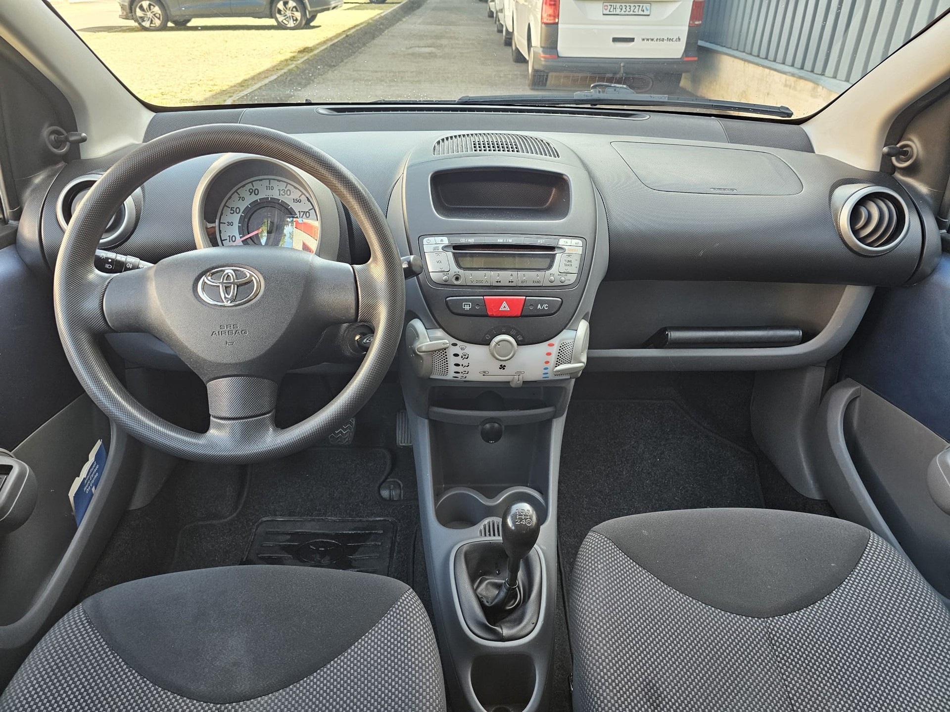 TOYOTA Aygo 1.0 Linea Luna-image-10