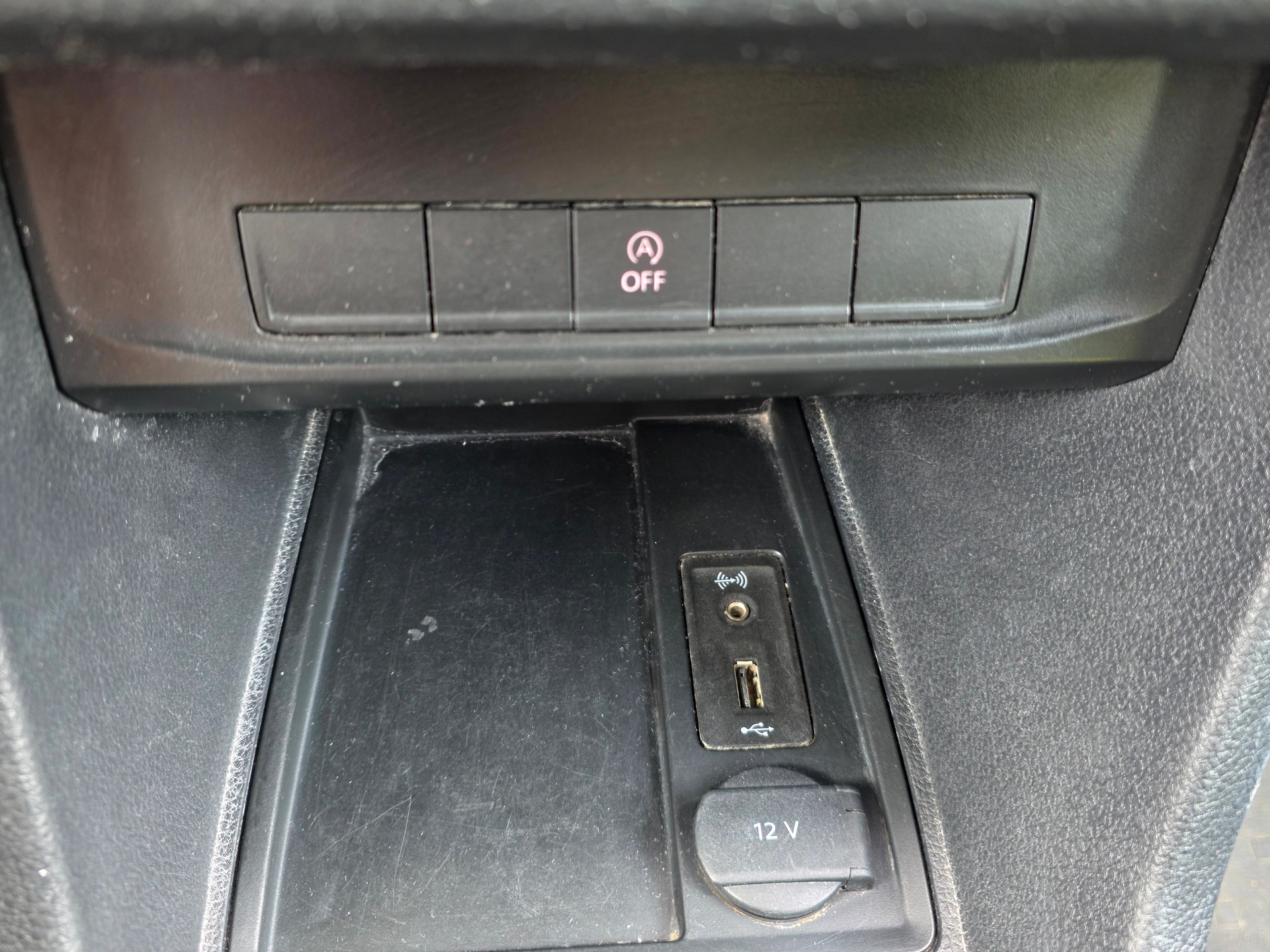 VW Caddy 2.0TDI BlueMotion Technology | ab MFK | Klima | Navi-image-14