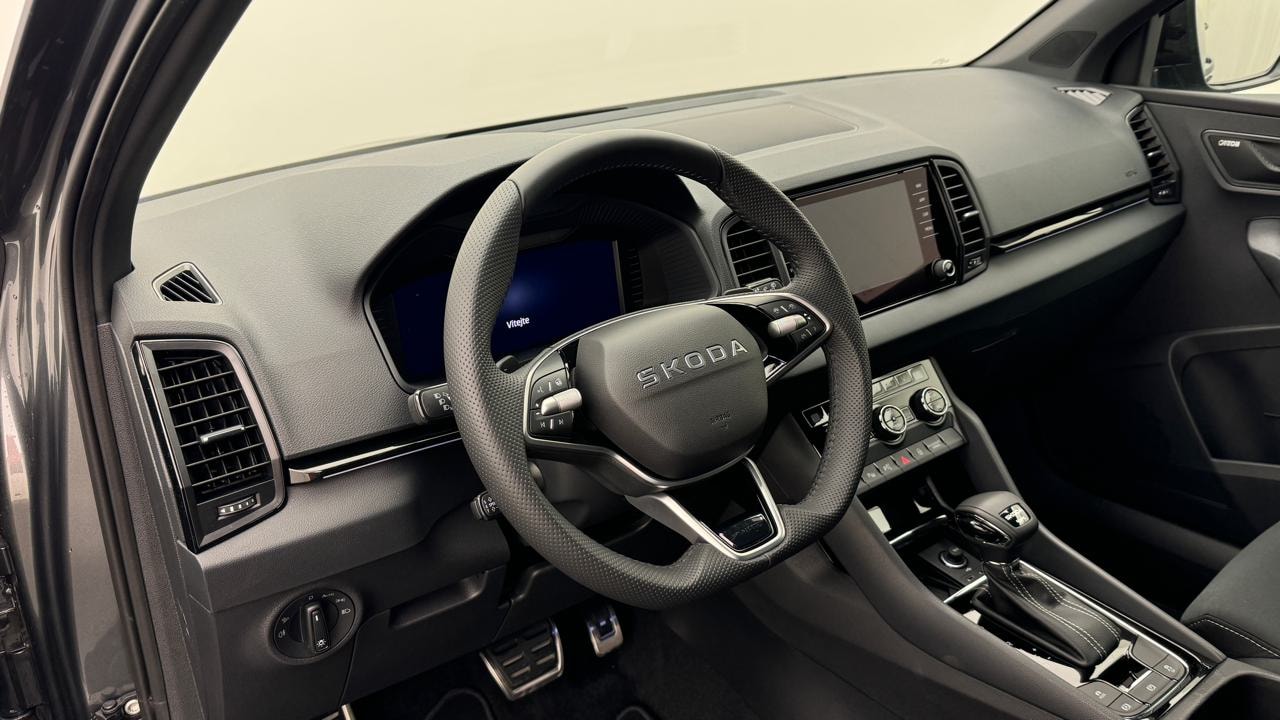 SKODA Karoq 2.0 TDI CR SportLine 4x4-image-6