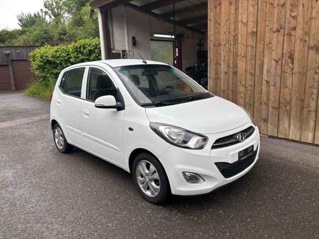 HYUNDAI i10 1.2 Style Automatic-image-0