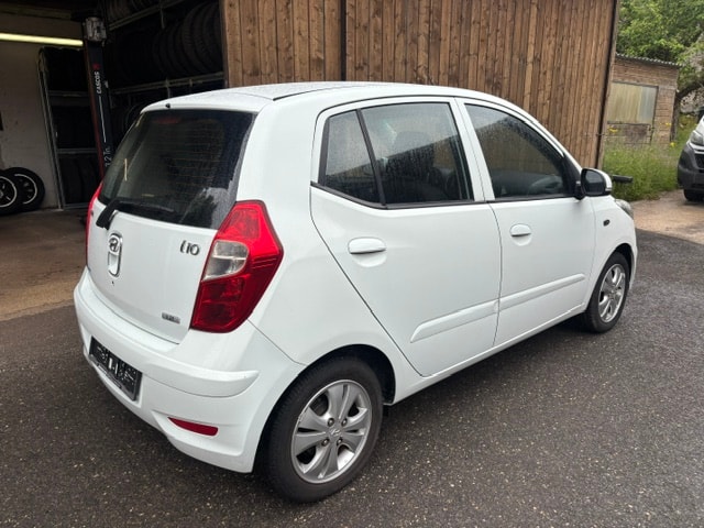 HYUNDAI i10 1.2 Style Automatic-image-1