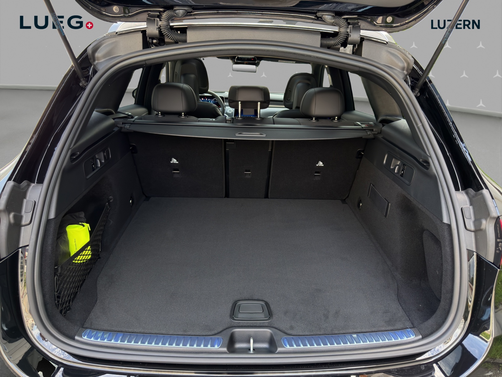 MERCEDES-BENZ GLC 220 d 4Matic 9G-Tronic-image-12
