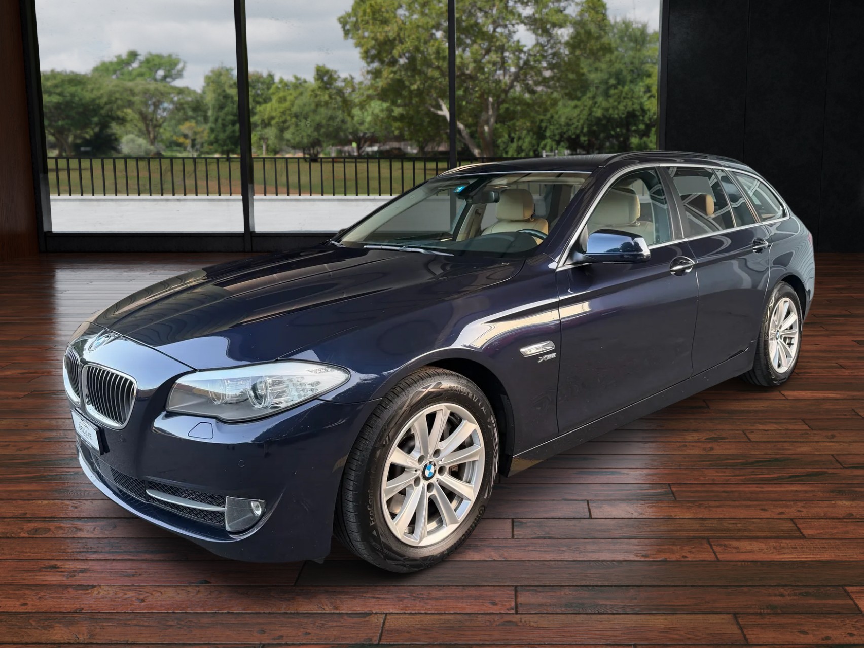 BMW 530d xDrive Touring Steptronic-image-1