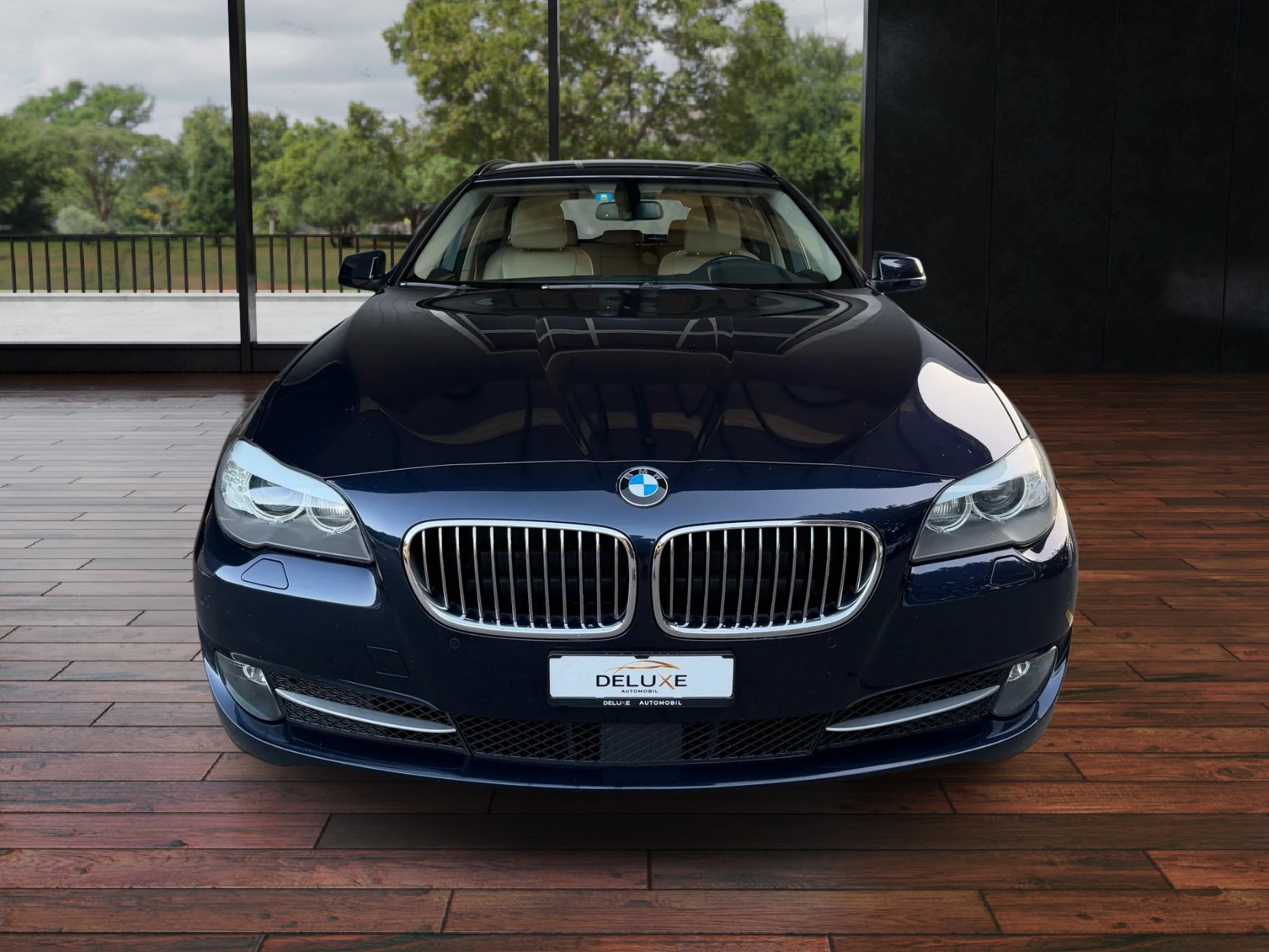 BMW 530d xDrive Touring Steptronic-image-0