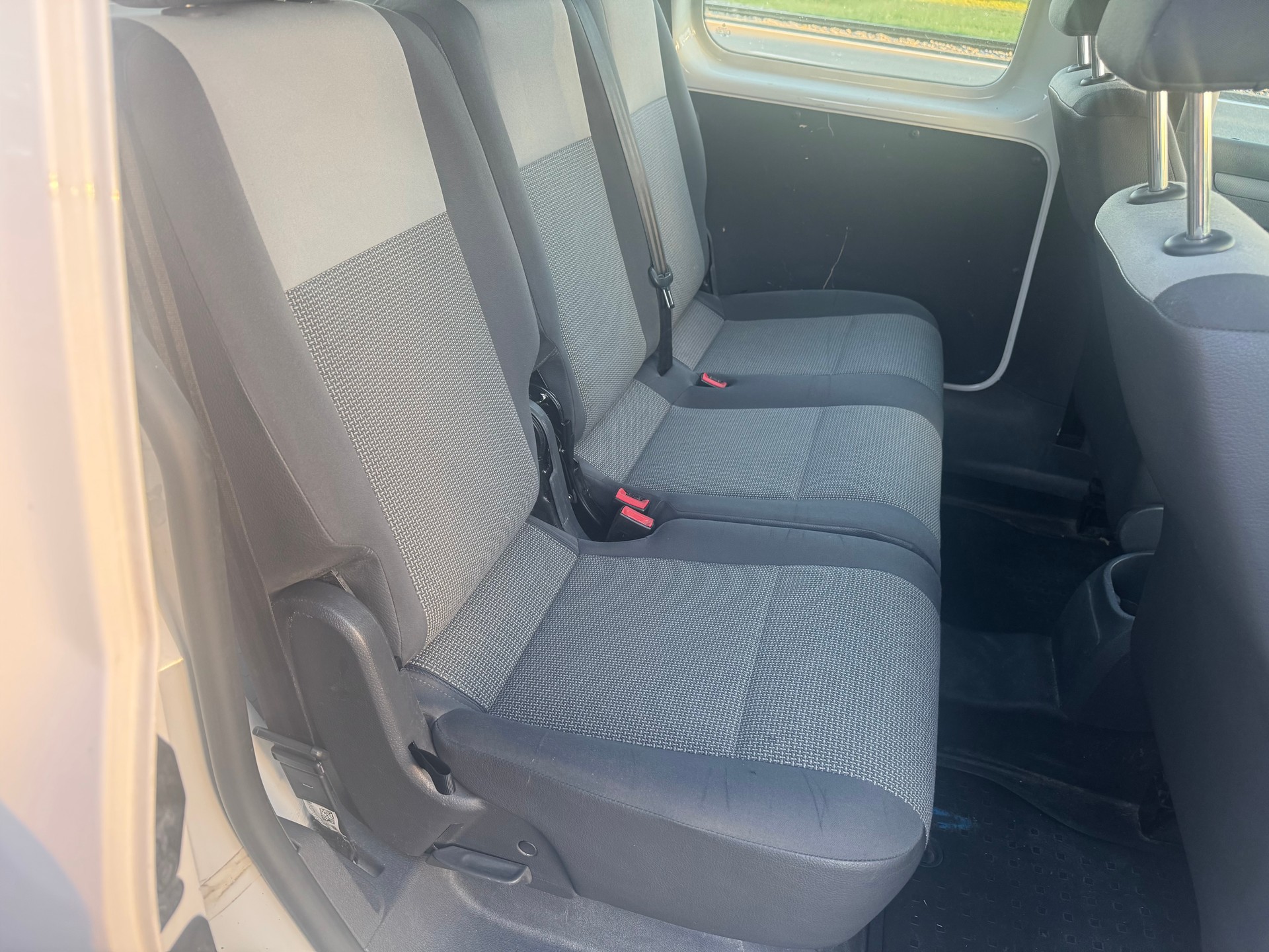 VW Caddy 2.0 TDI 4Motion-image-8