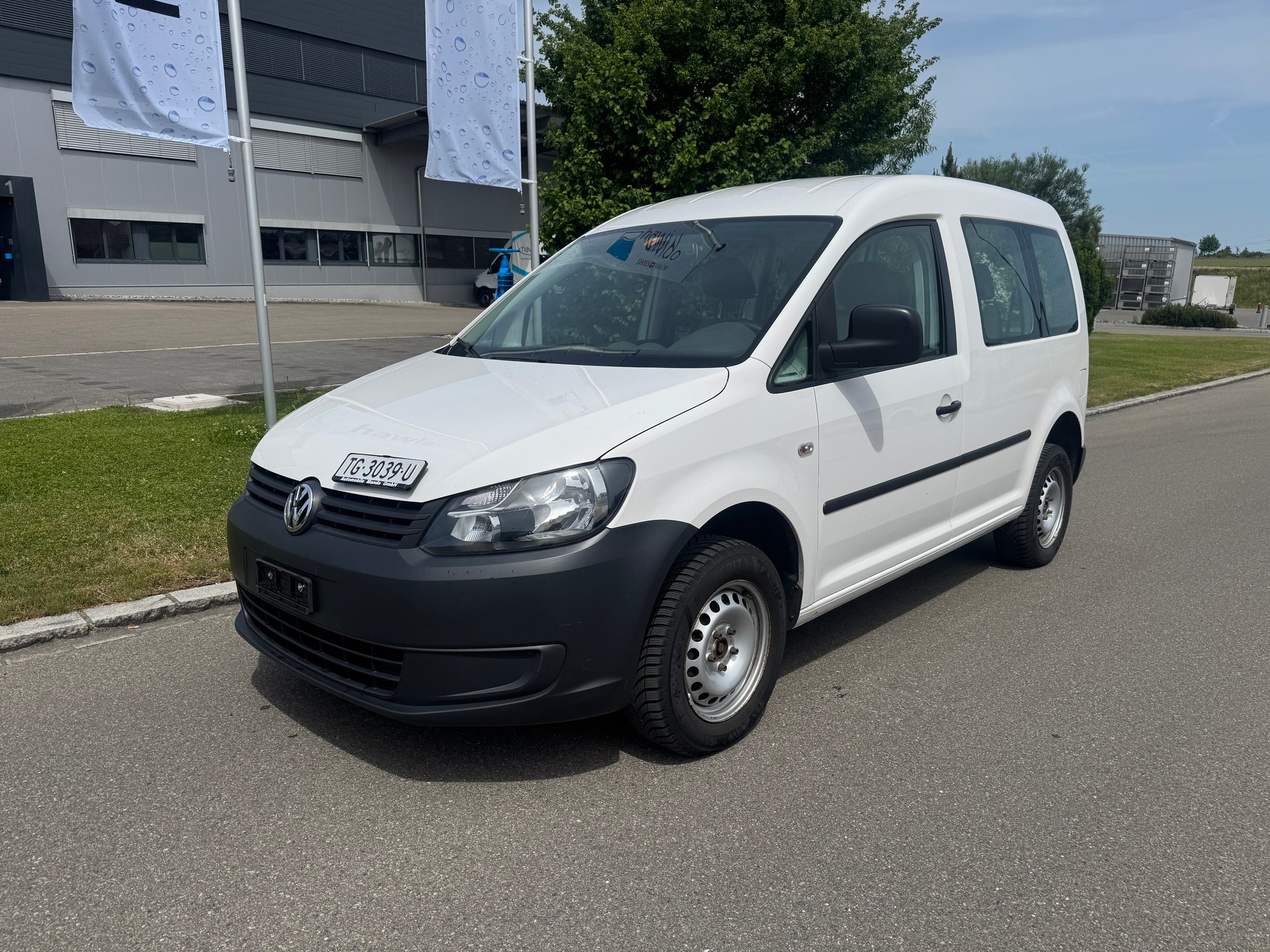 VW Caddy 2.0 TDI 4Motion-image-0