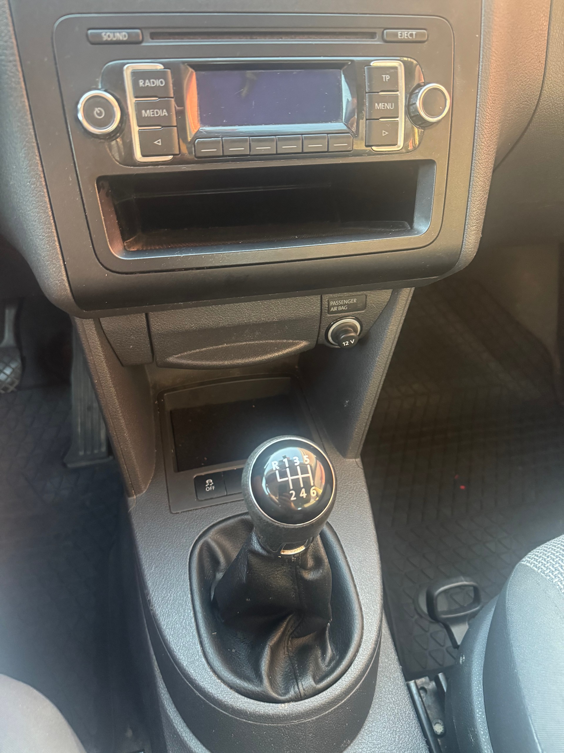 VW Caddy 2.0 TDI 4Motion-image-11