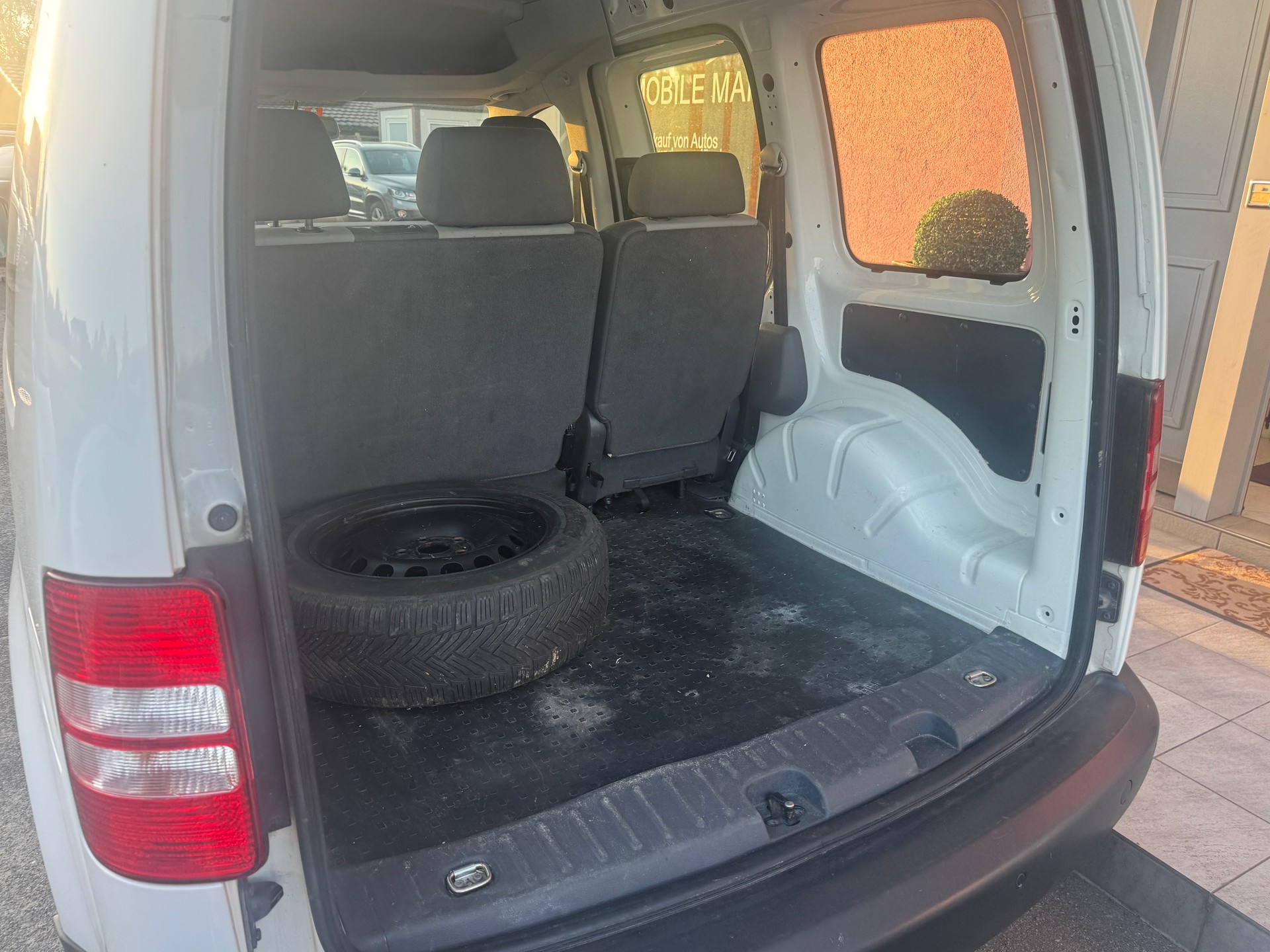 VW Caddy 2.0 TDI 4Motion-image-13